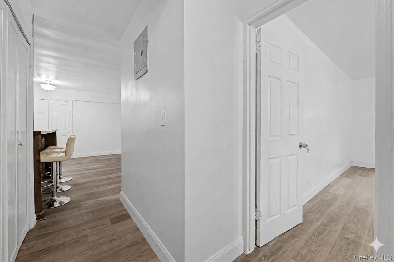 2661-63 Marion Avenue 2b Property Photo 9