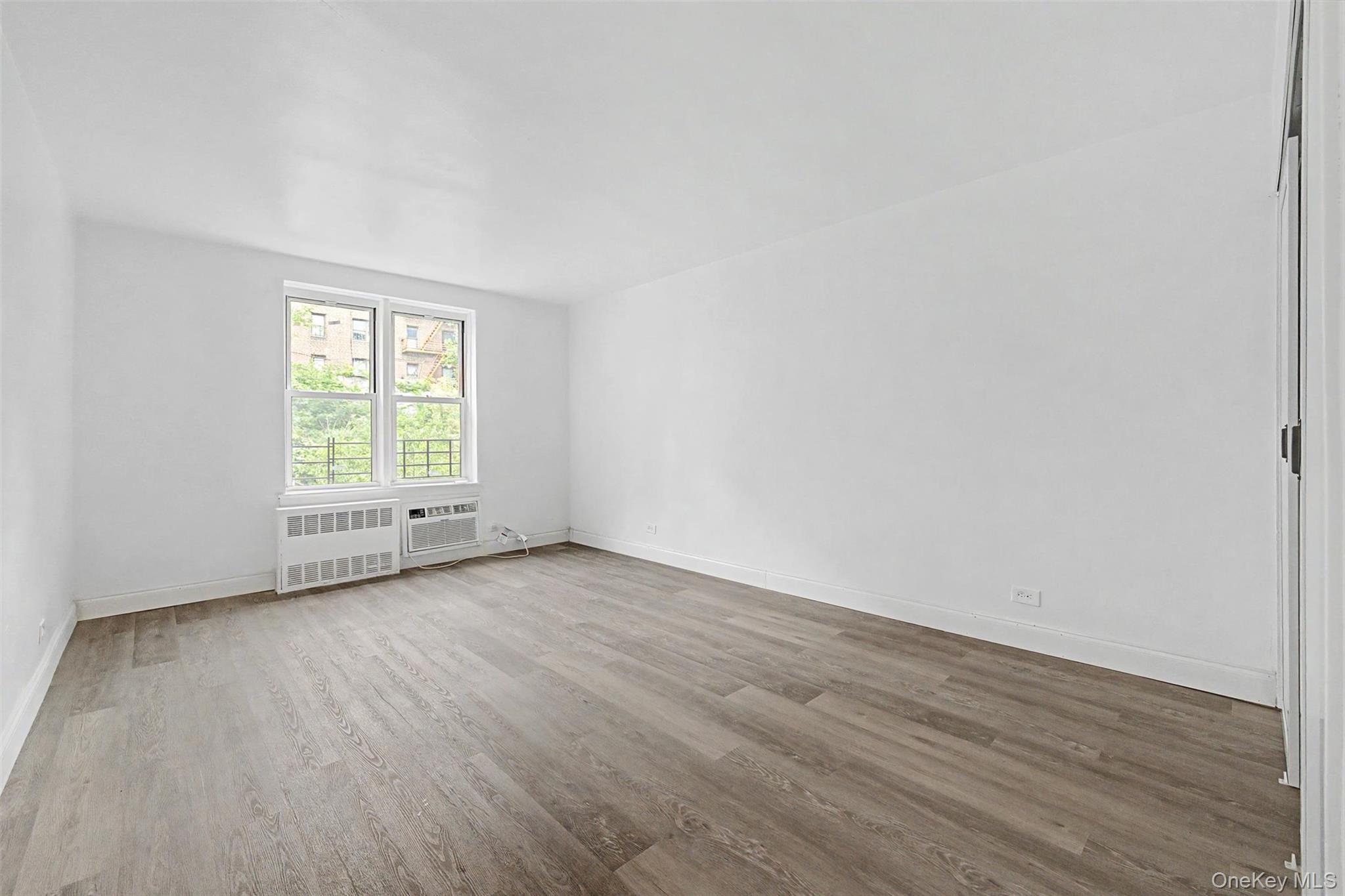2661-63 Marion Avenue 2b Property Photo 10