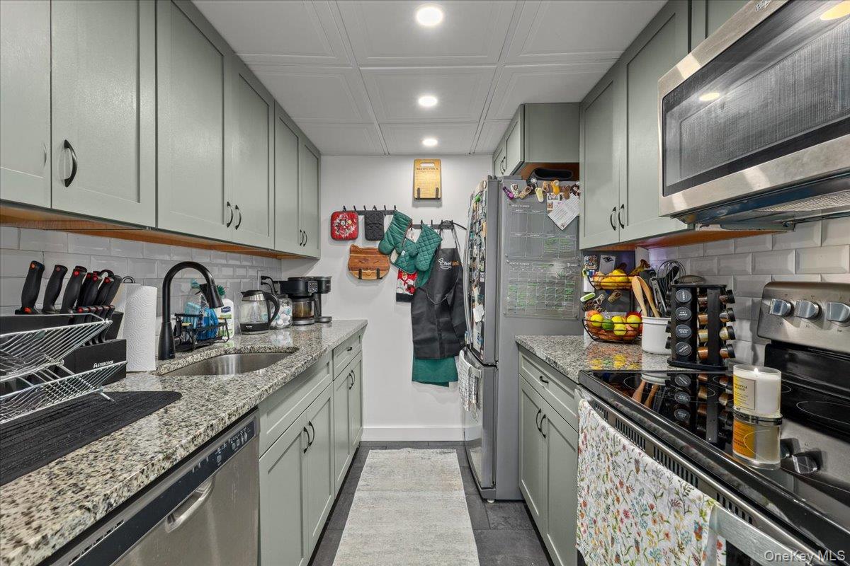 152 Overlook Avenue 2c Property Photo 7