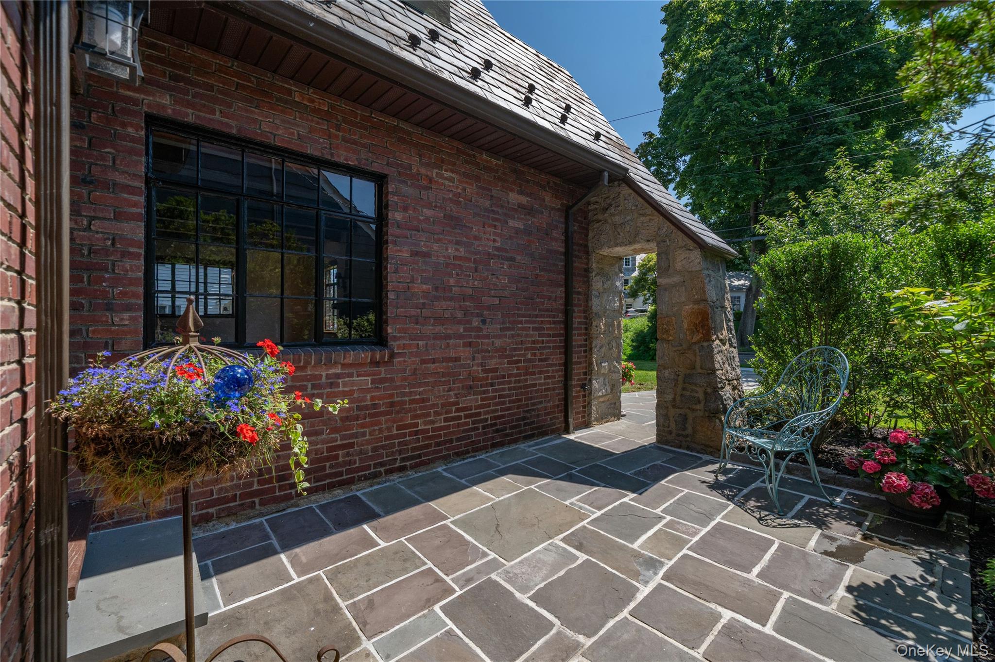 103 Manhattan Avenue Property Photo 10