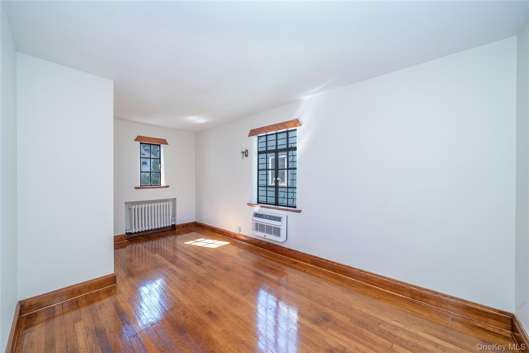 103 Manhattan Avenue Property Photo 19