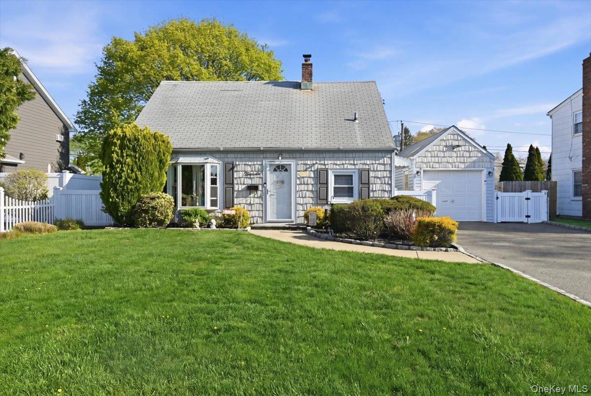 13 Grove Lane Property Photo 1