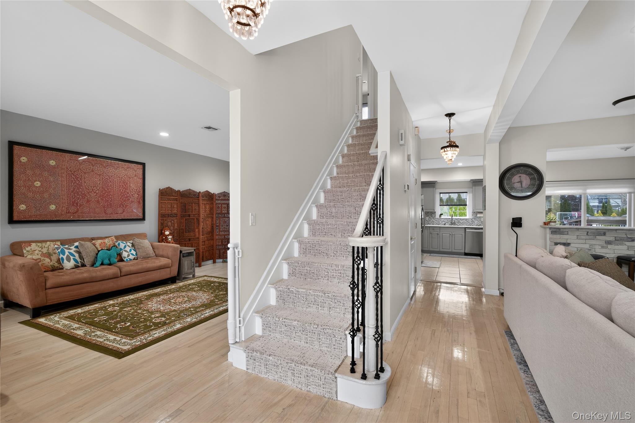 3341 Colony Drive Property Photo 4