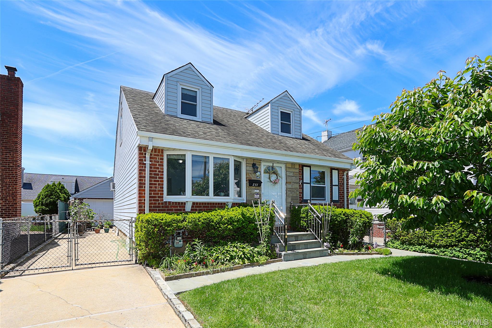 251 Mckinley Parkway Property Photo 2