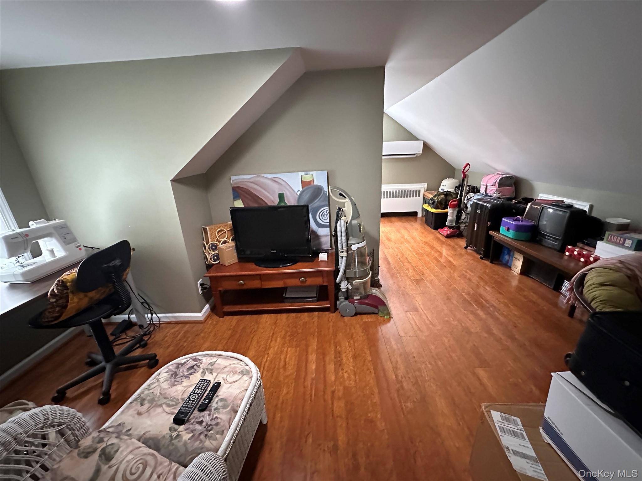 568 Irving Street Property Photo 26