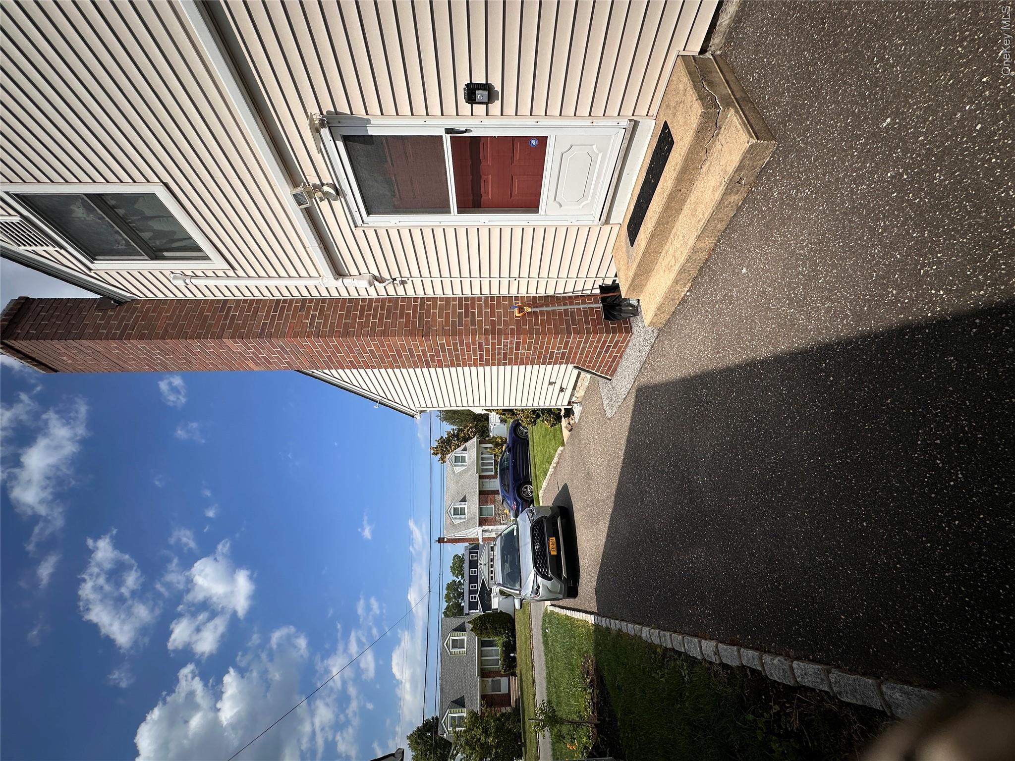 568 Irving Street Property Photo 37