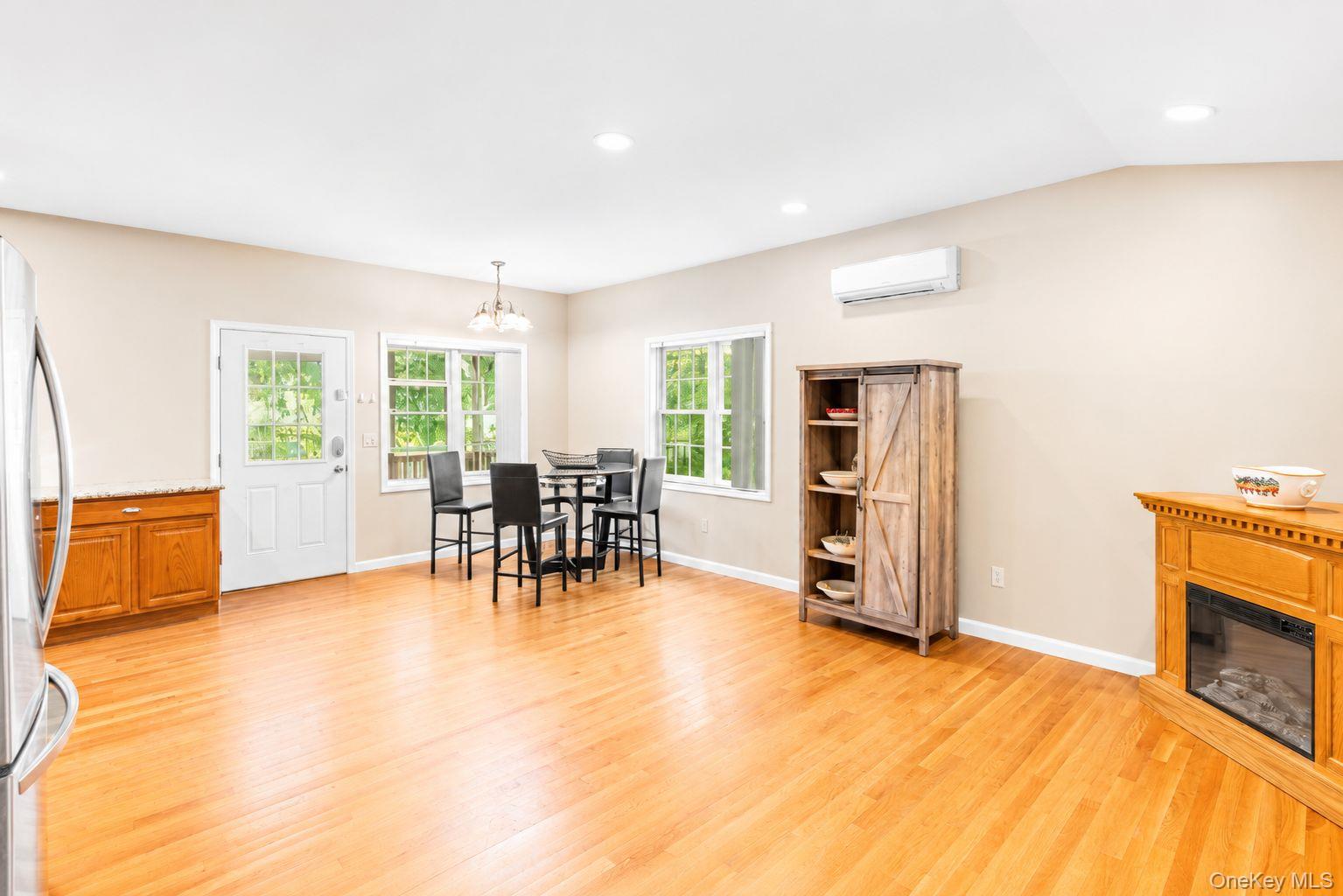 24 Walnut Street Property Photo 22