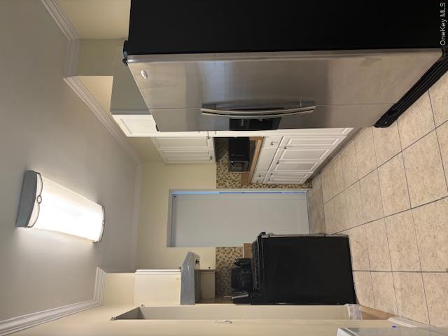 8221 251st Street Property Photo 10