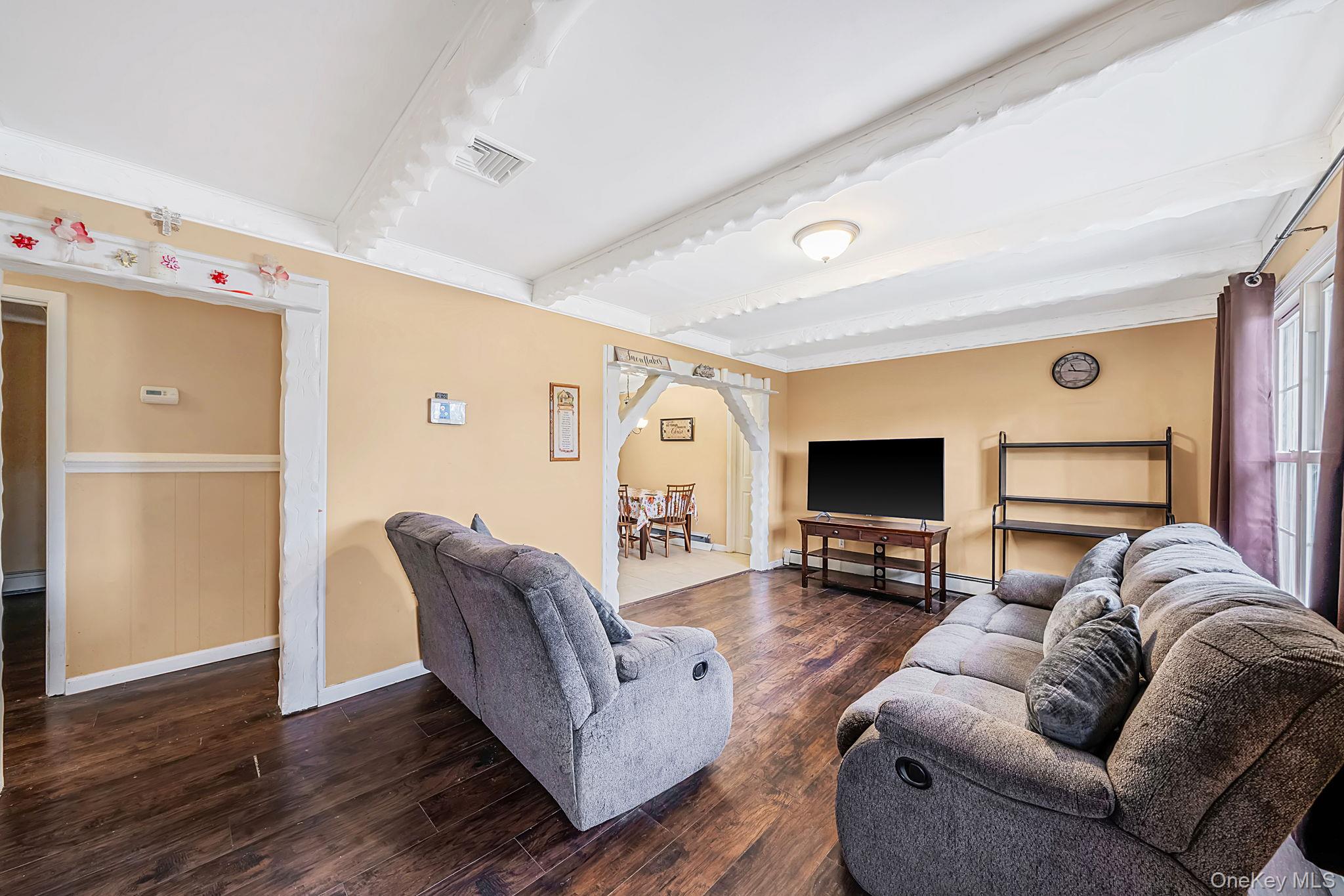 36 Naples Avenue Property Photo 5