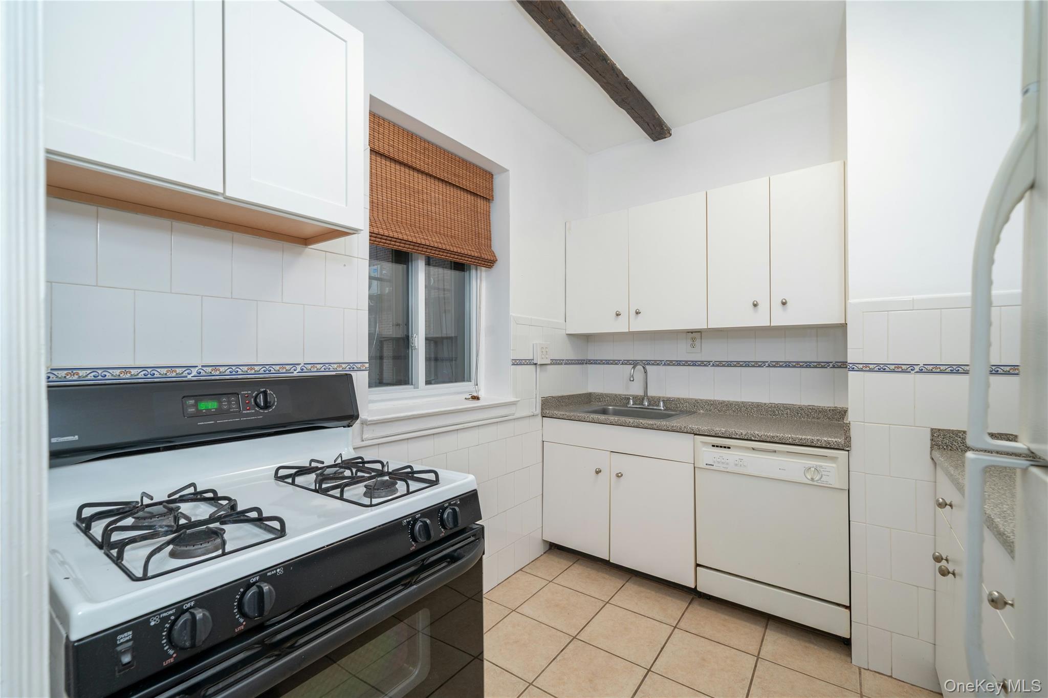 45 Pondfield Road 1g Property Photo 11