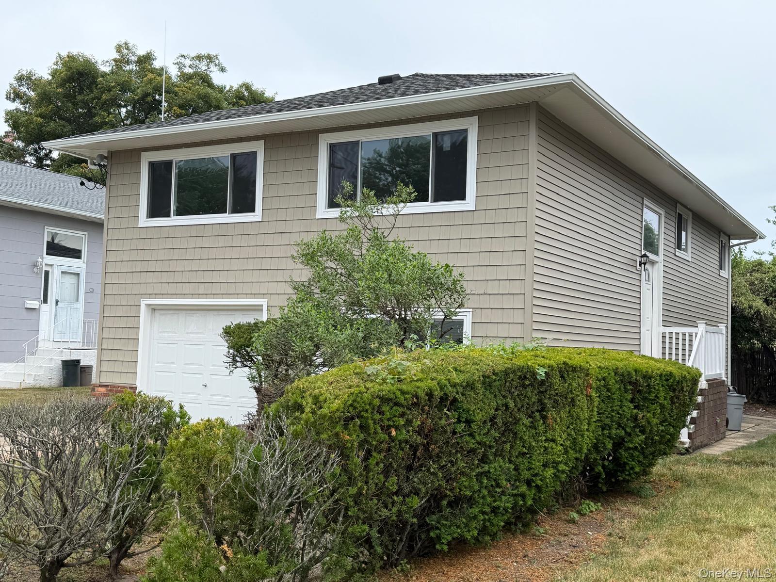 65 Florida Avenue Property Photo 1