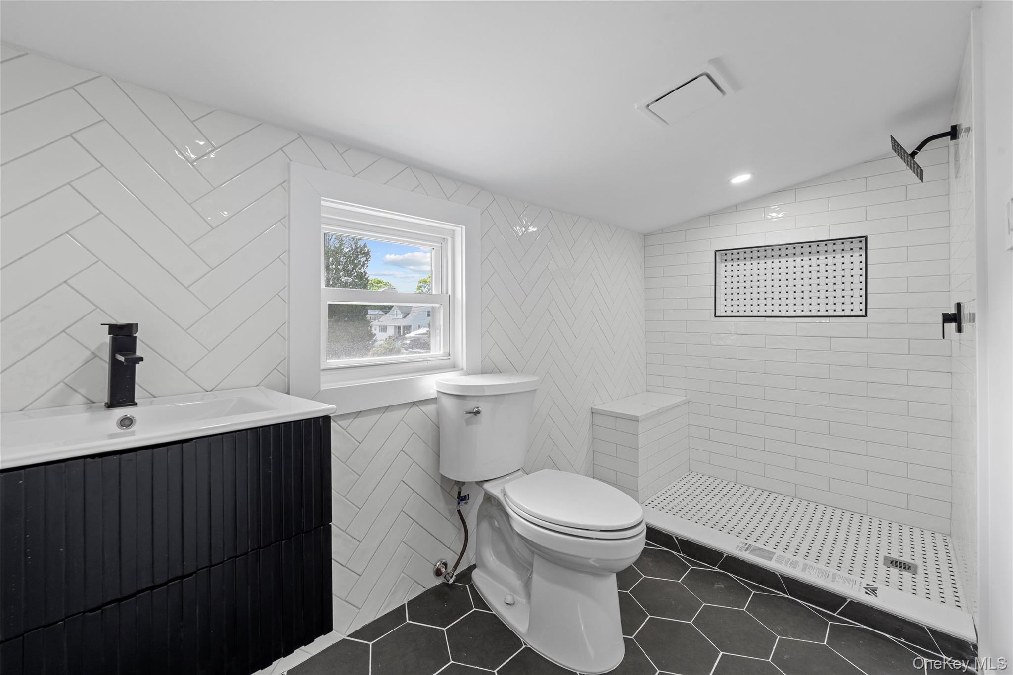 74 Lincoln Avenue Property Photo 10