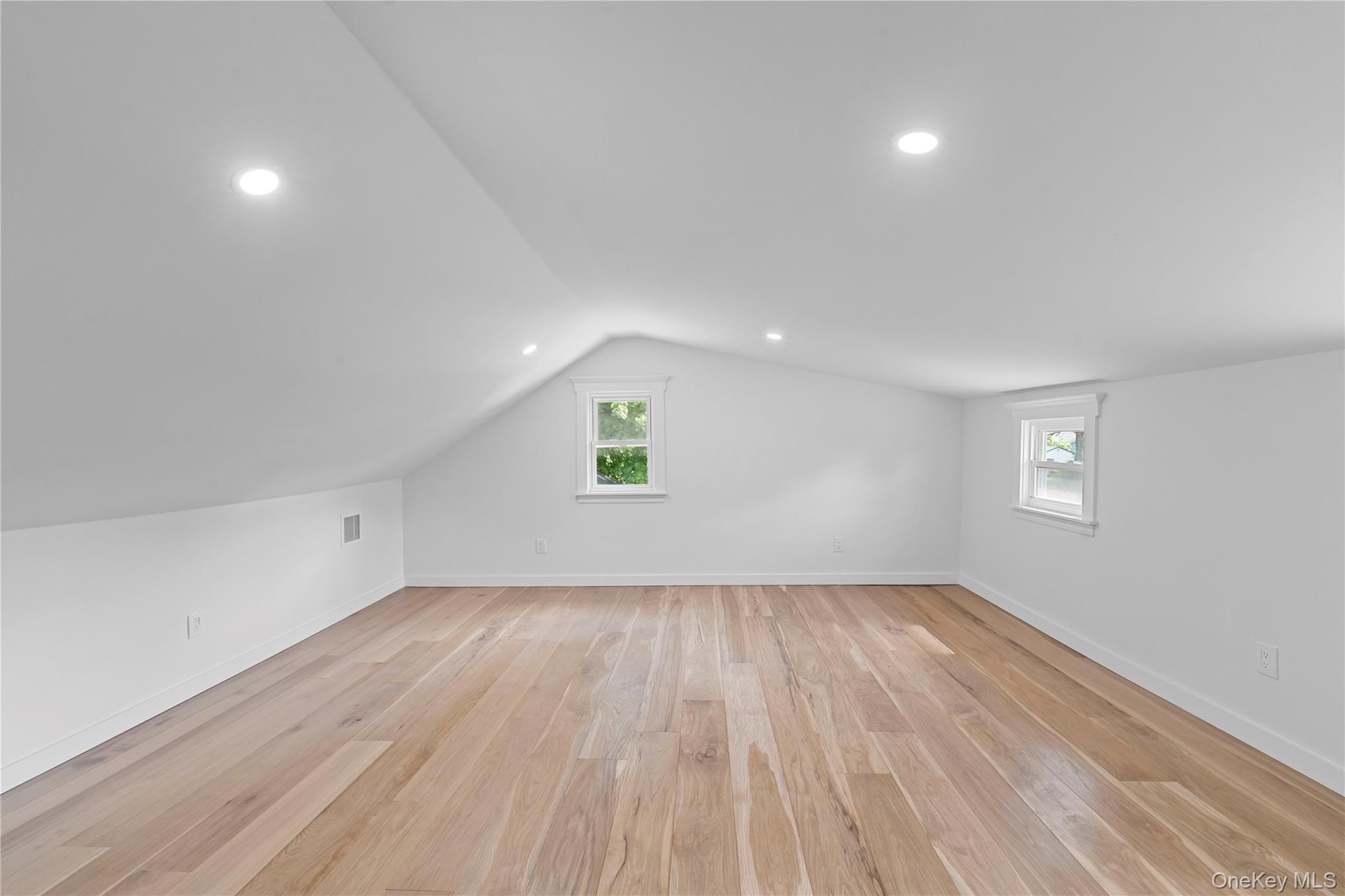 74 Lincoln Avenue Property Photo 11
