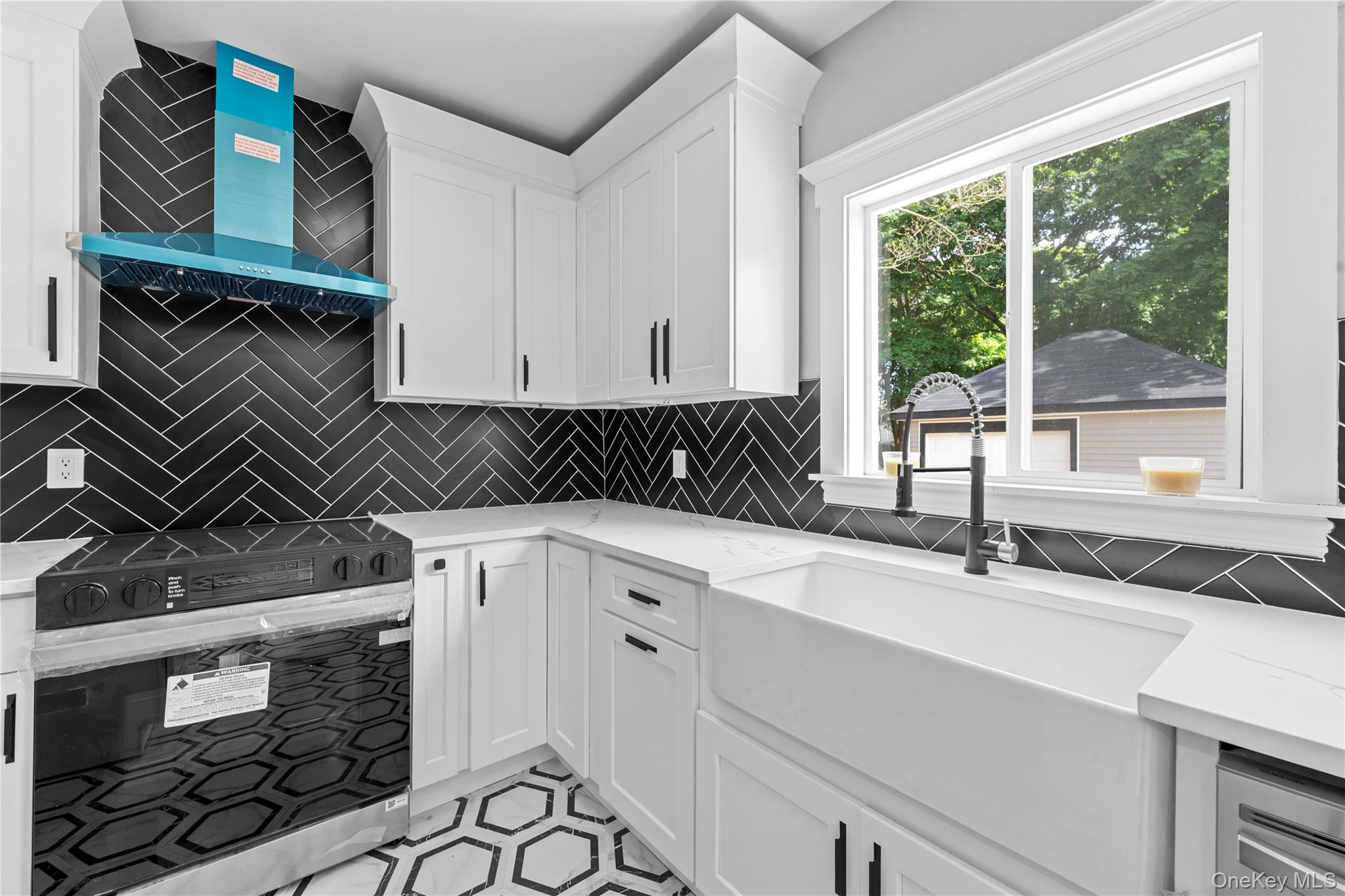 74 Lincoln Avenue Property Photo 30