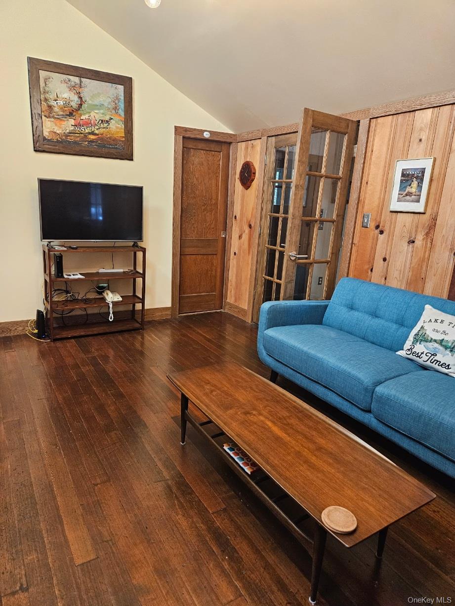26 Ballard Street Property Photo 7