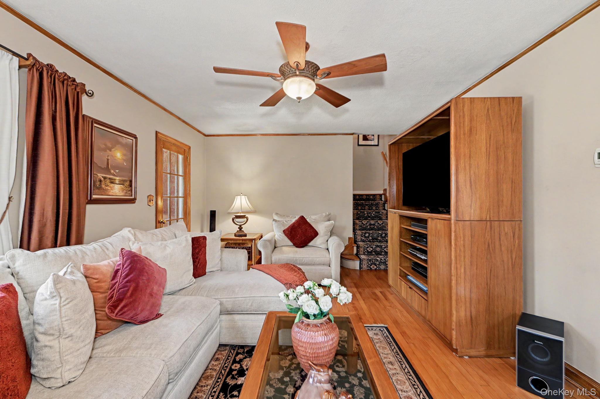 13 Lorenz Avenue Property Photo 4