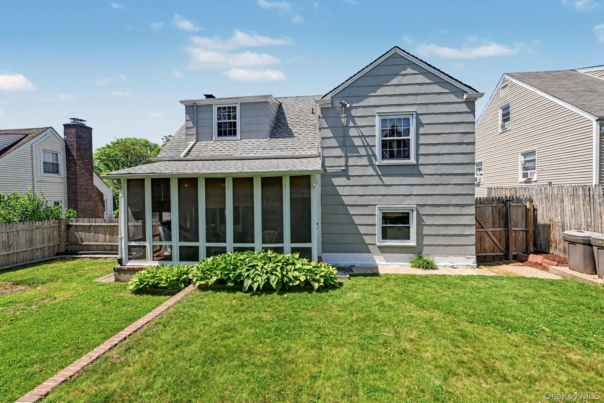 13 Lorenz Avenue Property Photo 28