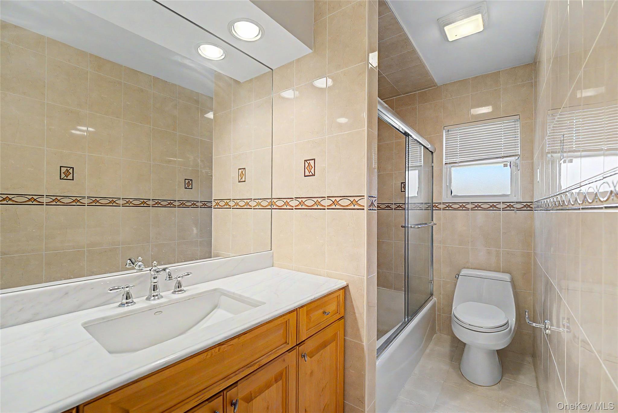 71-11 169th Street Property Photo 6
