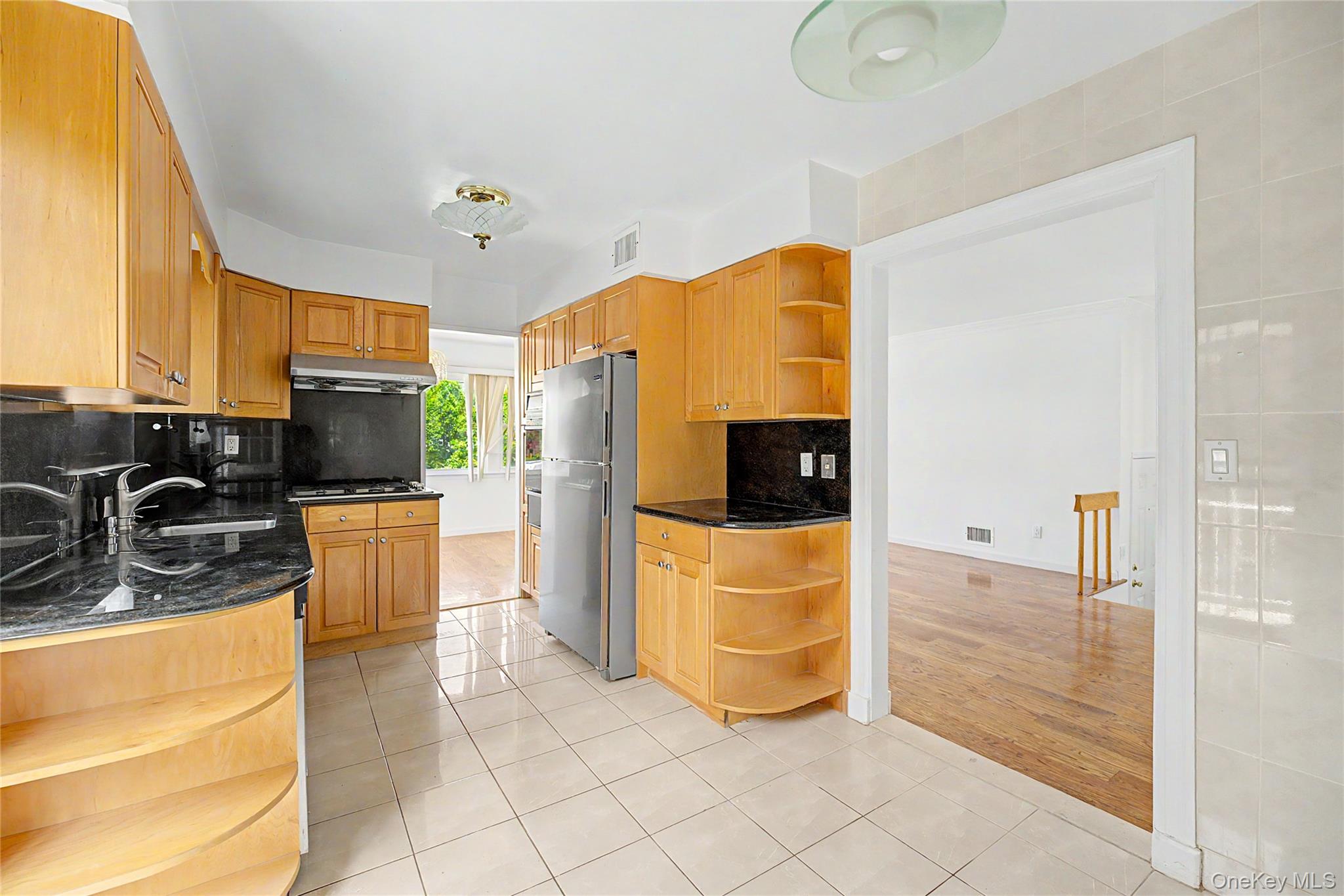 71-11 169th Street Property Photo 8