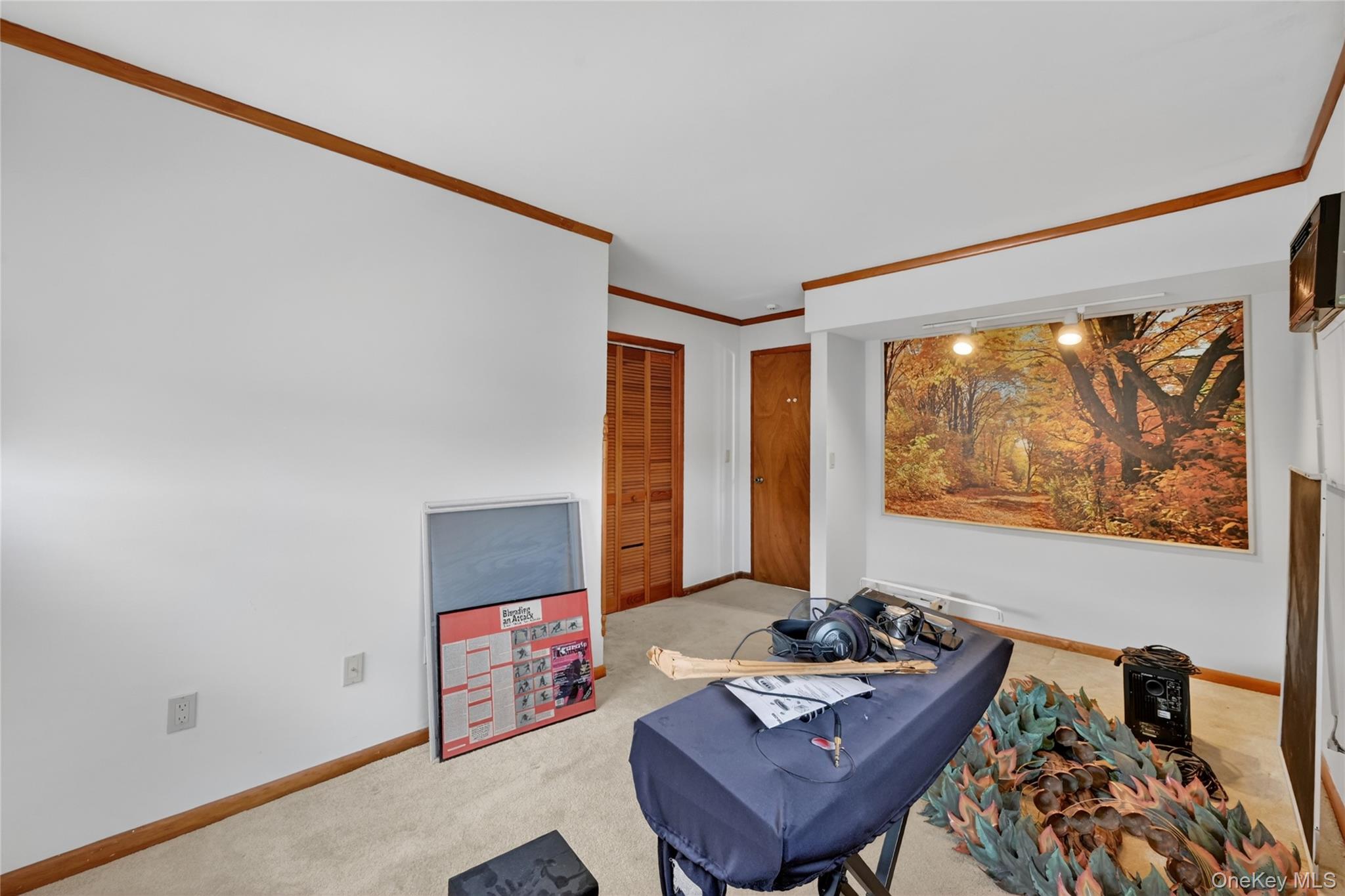 2 Grove Avenue Property Photo 22