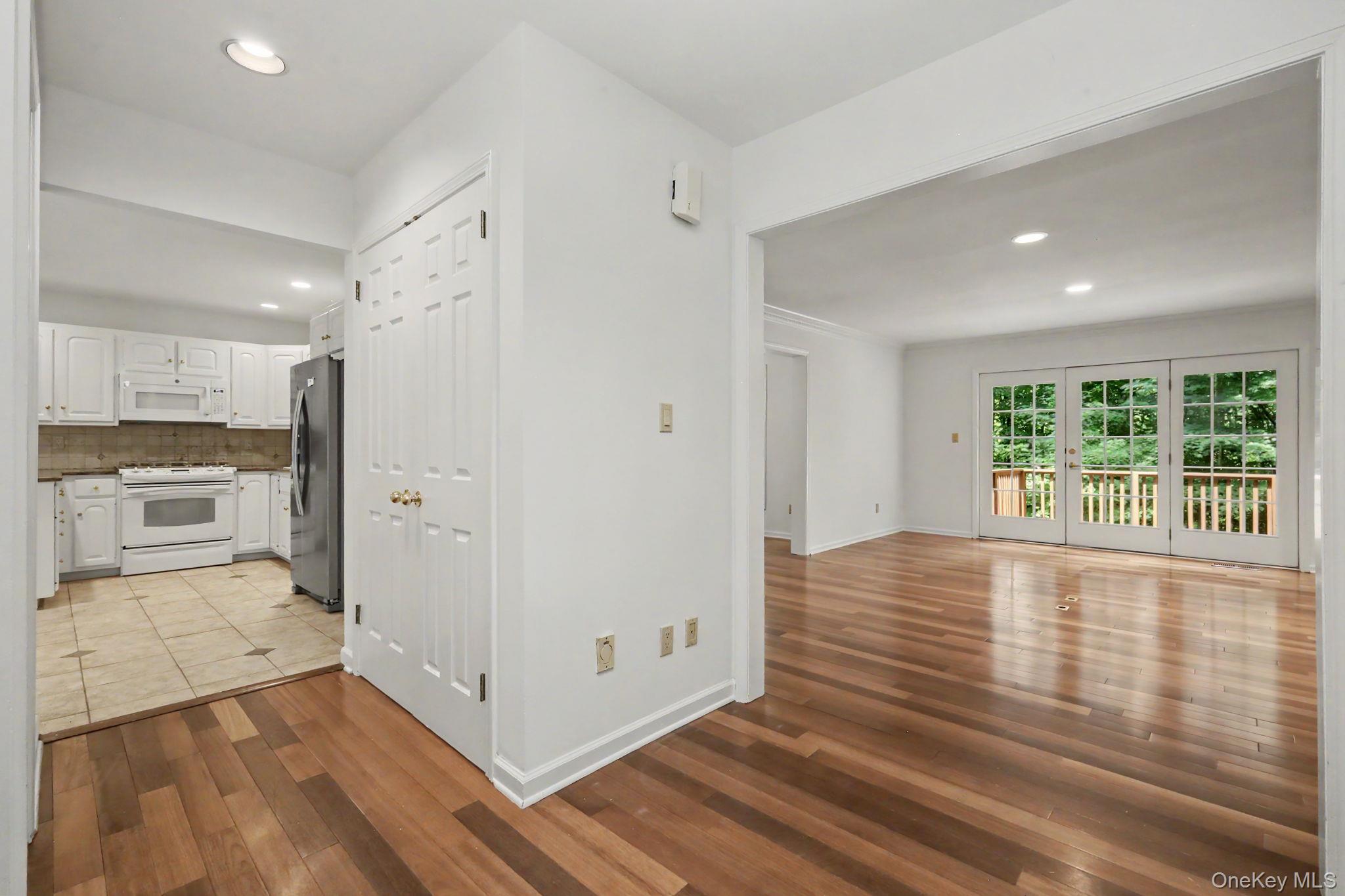 4 Annes Wood Lane Property Photo 4