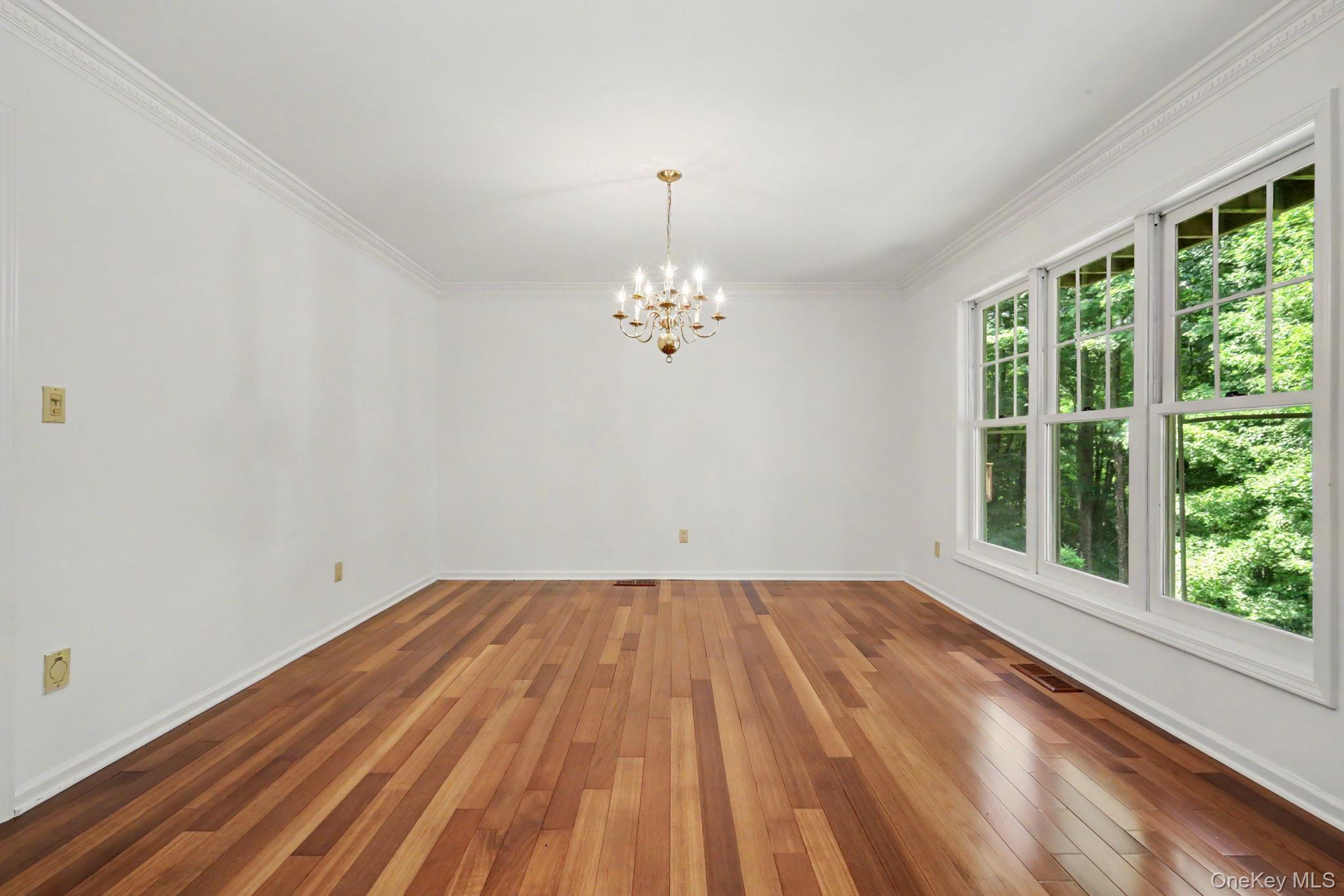 4 Annes Wood Lane Property Photo 7