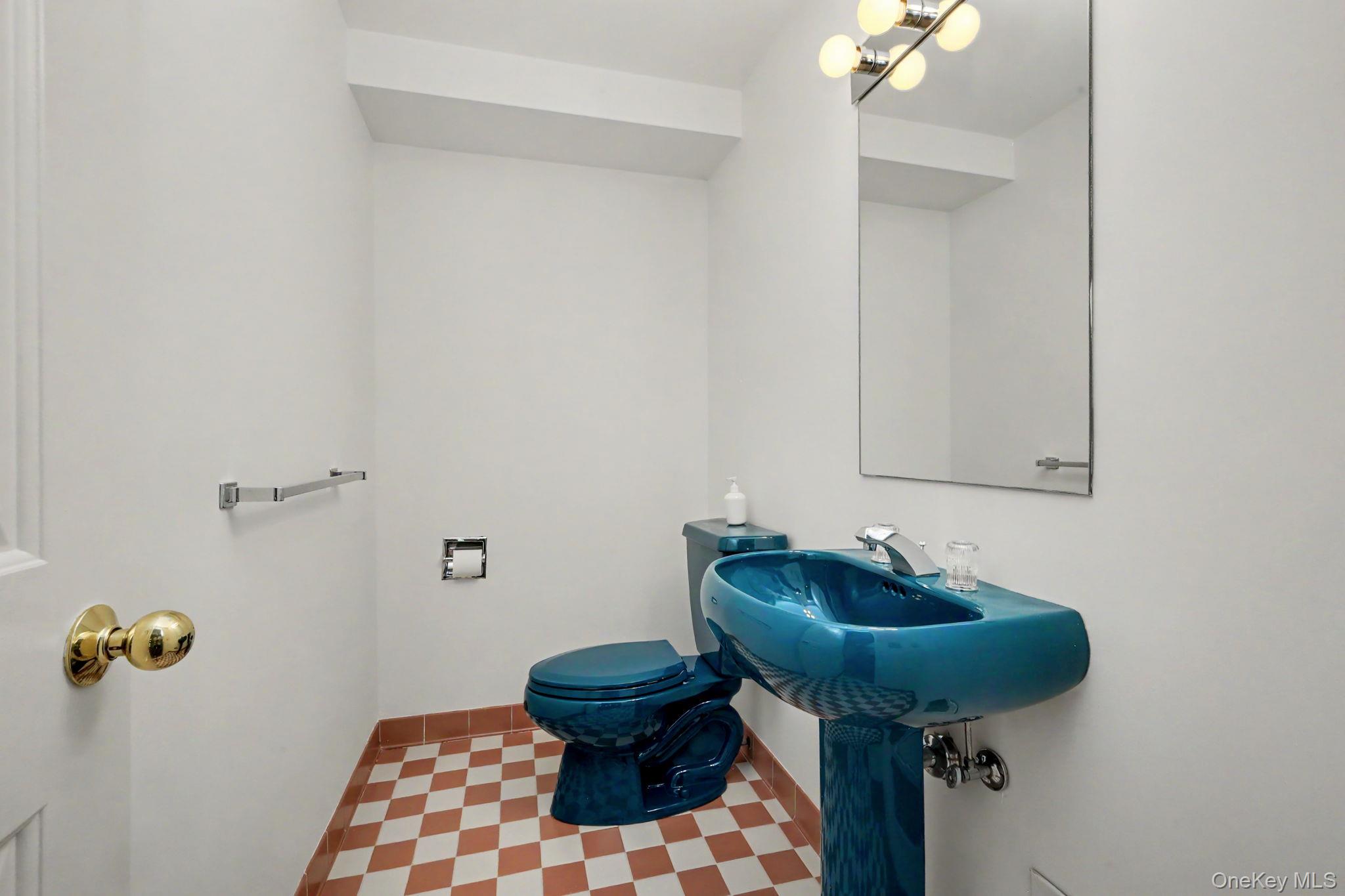 4 Annes Wood Lane Property Photo 33