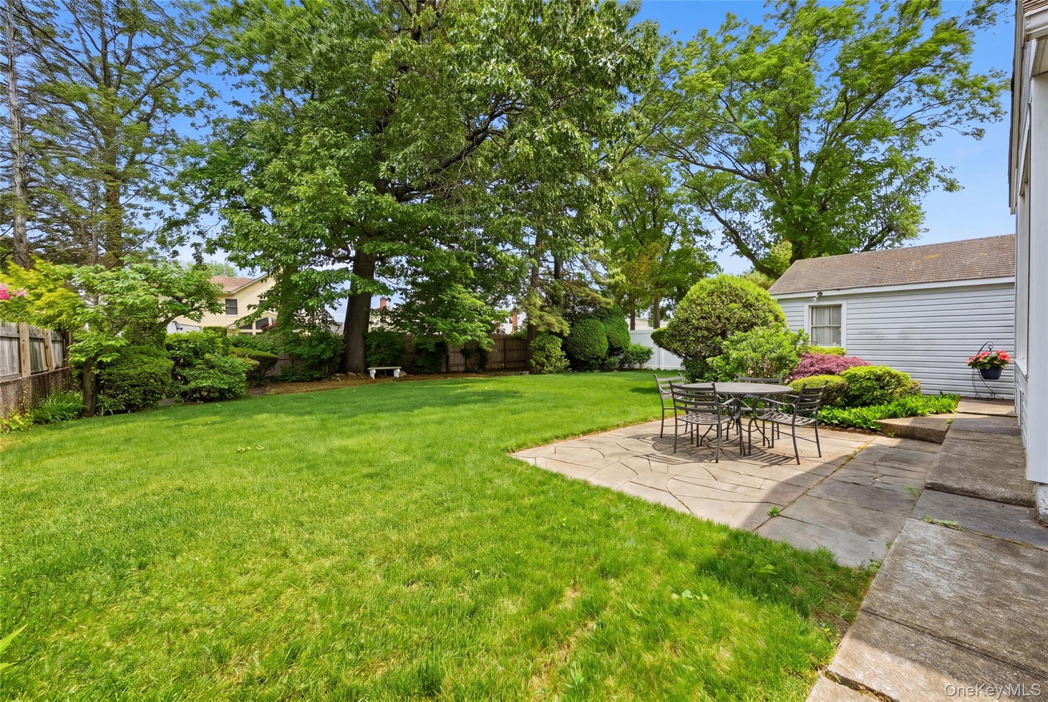659 Diellen Lane Property Photo 22