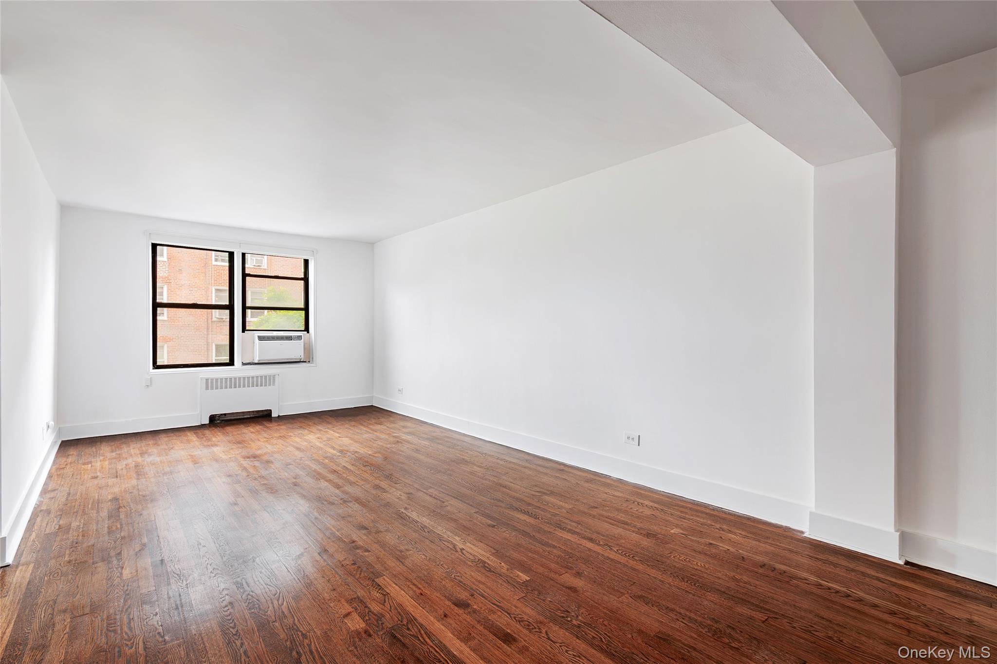 525 W 235th Street 4d Property Photo 4