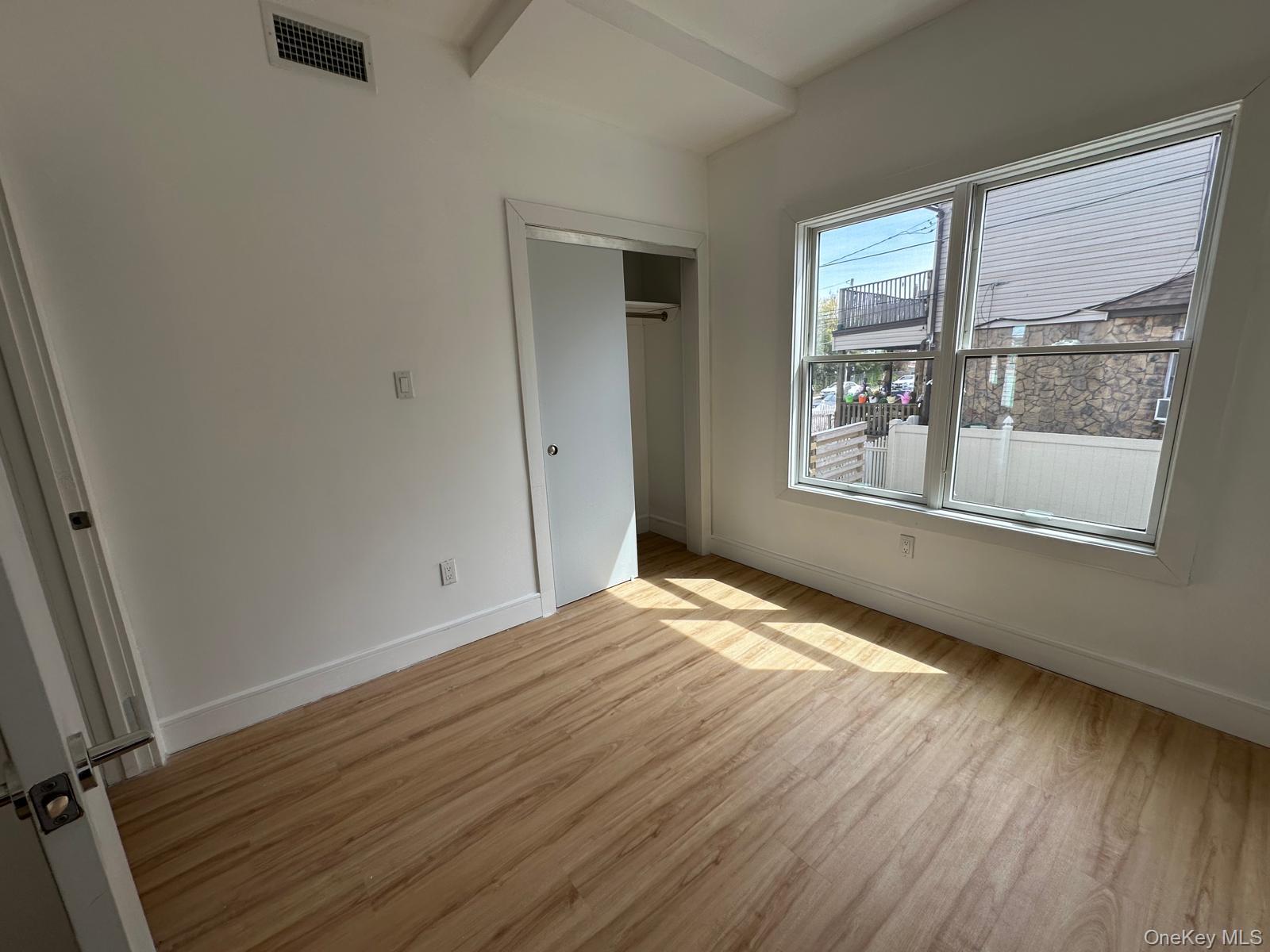 8605 Beach Channel Drive Property Photo 13