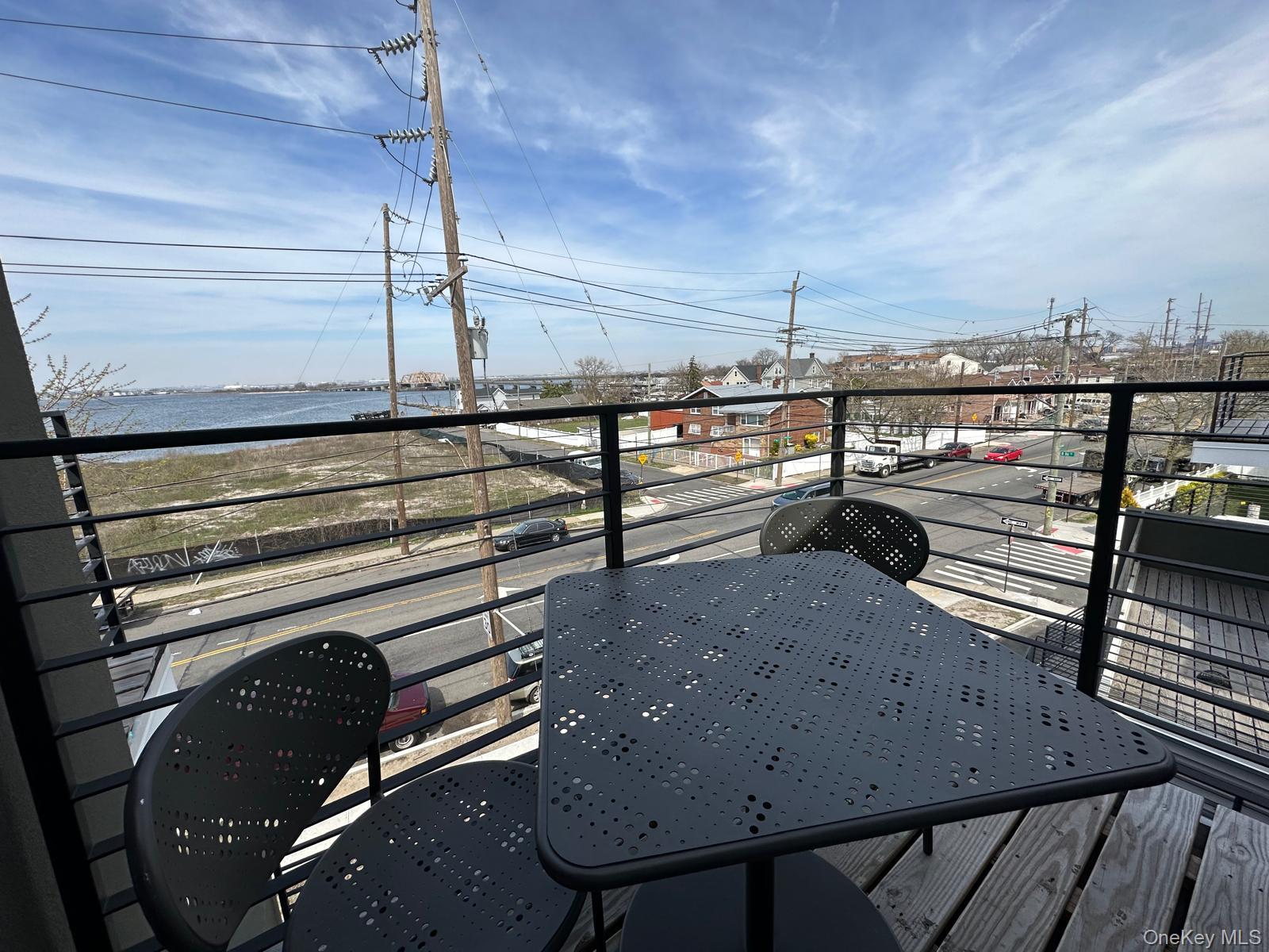 8605 Beach Channel Drive Property Photo 19