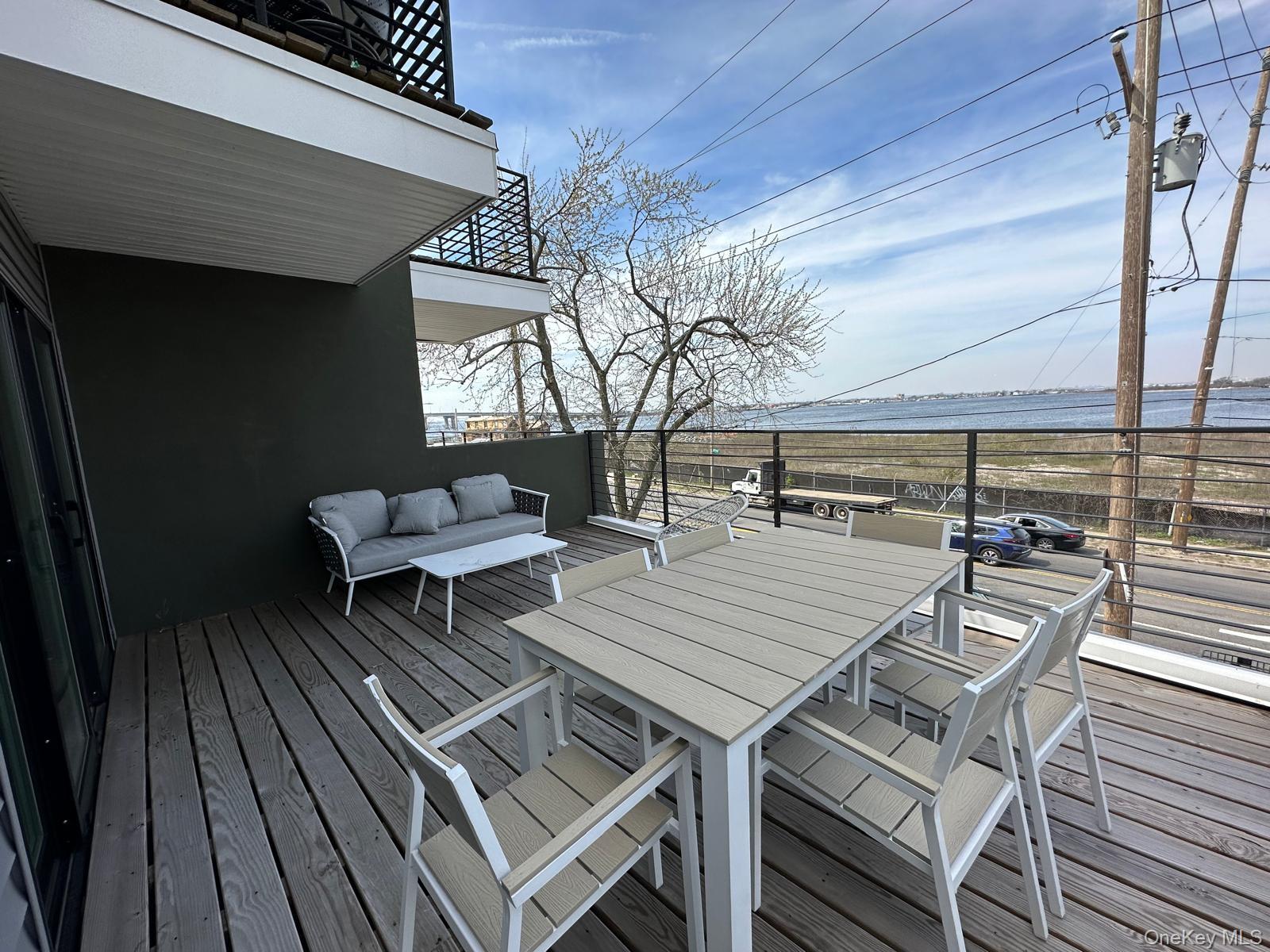 8605 Beach Channel Drive Property Photo 26