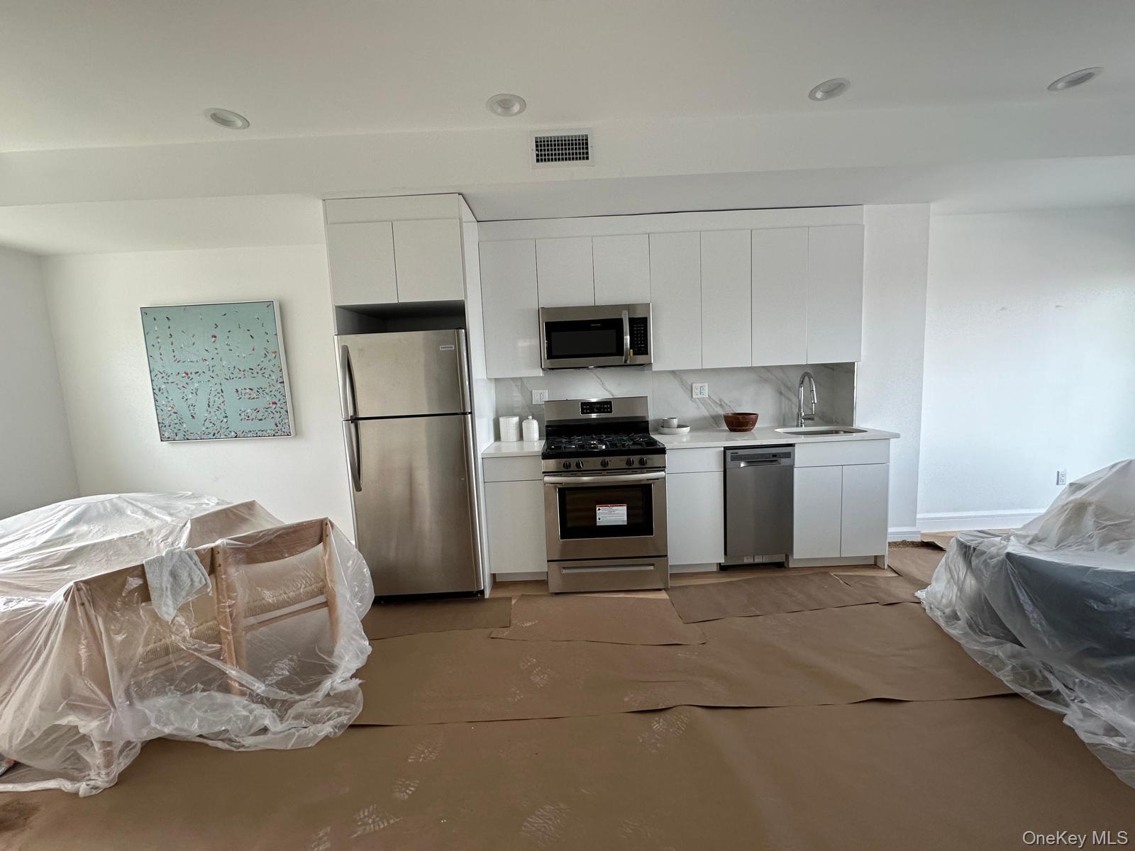 8605 Beach Channel Drive Property Photo 27