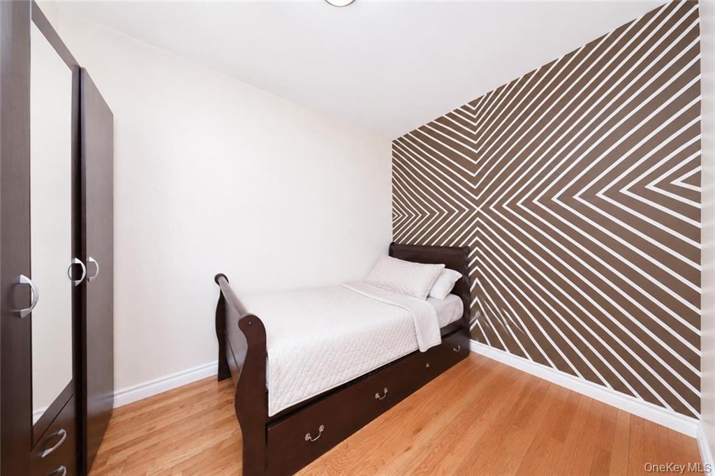 10 Bay Ridge Avenue Property Photo 23