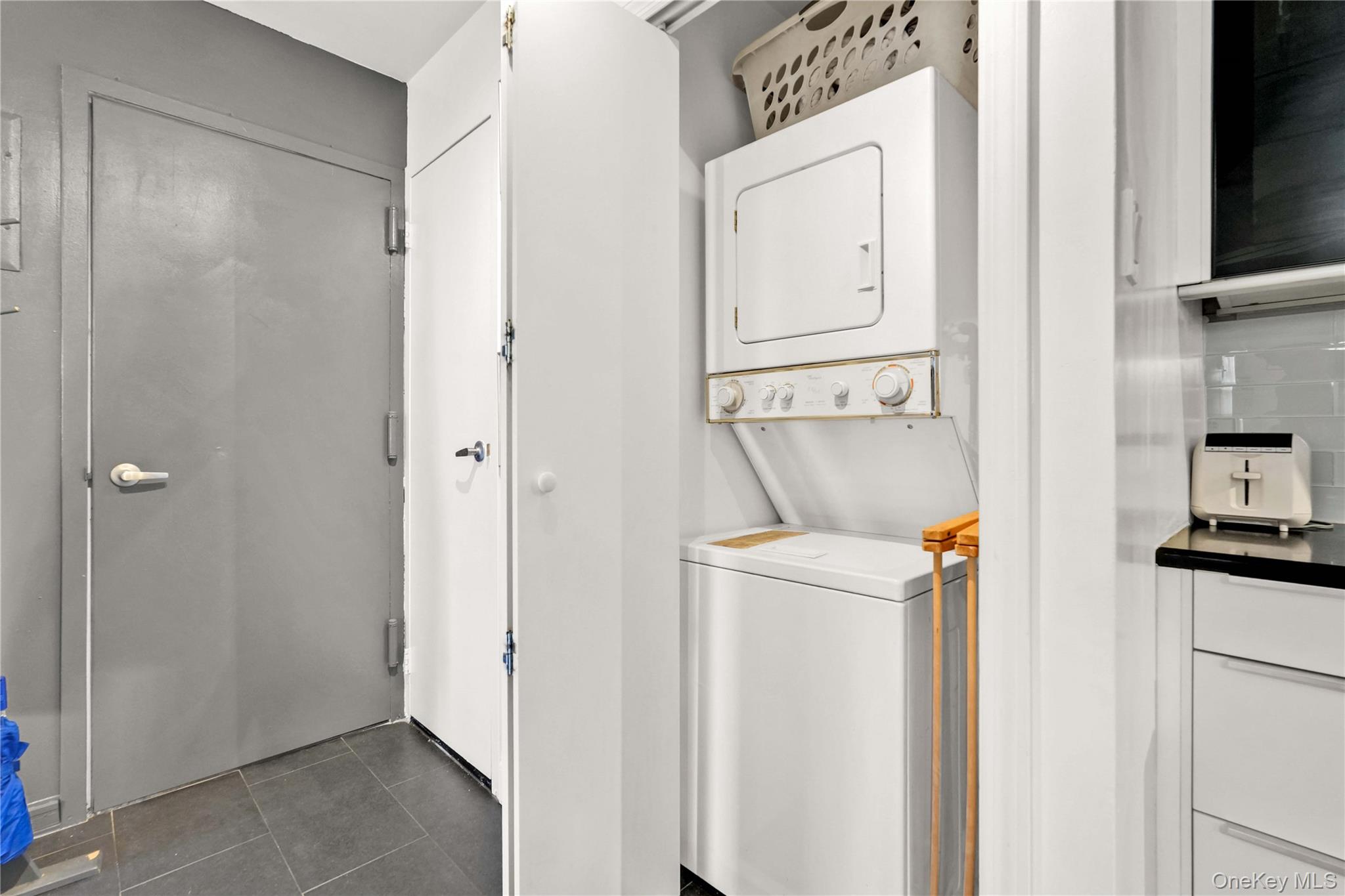 827 E 161st Street B Property Photo 17