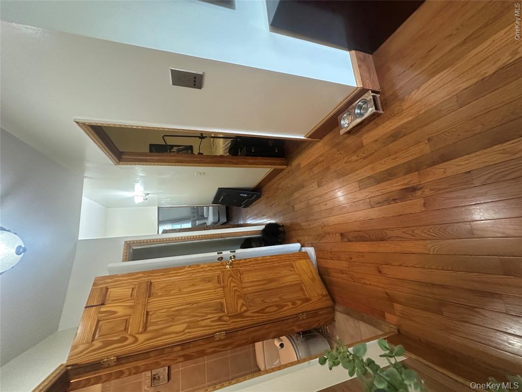 1245 Madison Street Property Photo 3