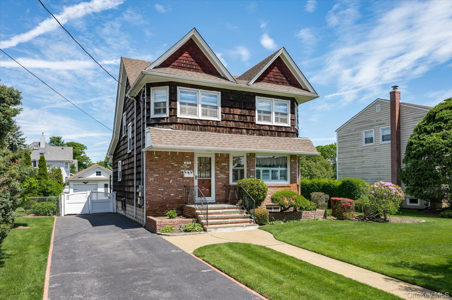 311 Locust Avenue Property Photo 1