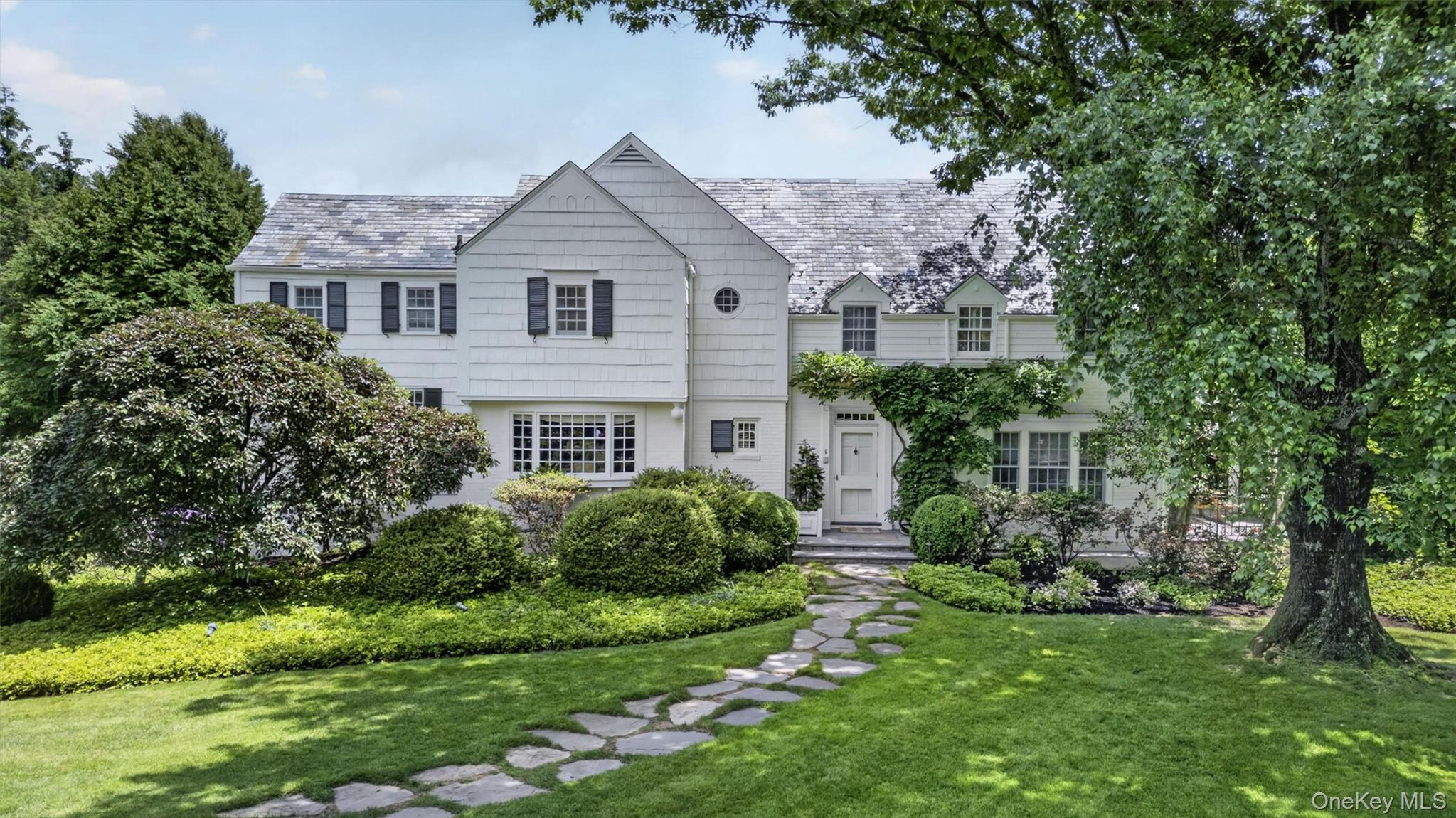 6 Hillair Circle Property Photo 1