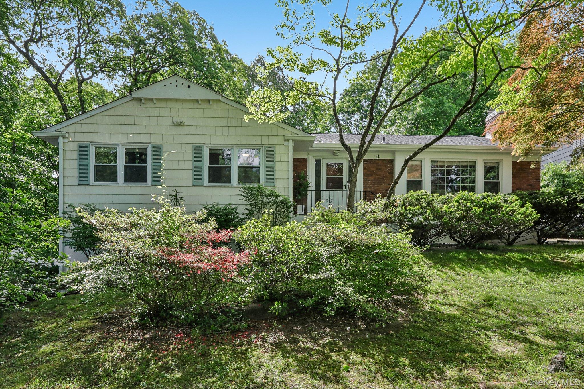 62 Mohegan Road Property Photo 1