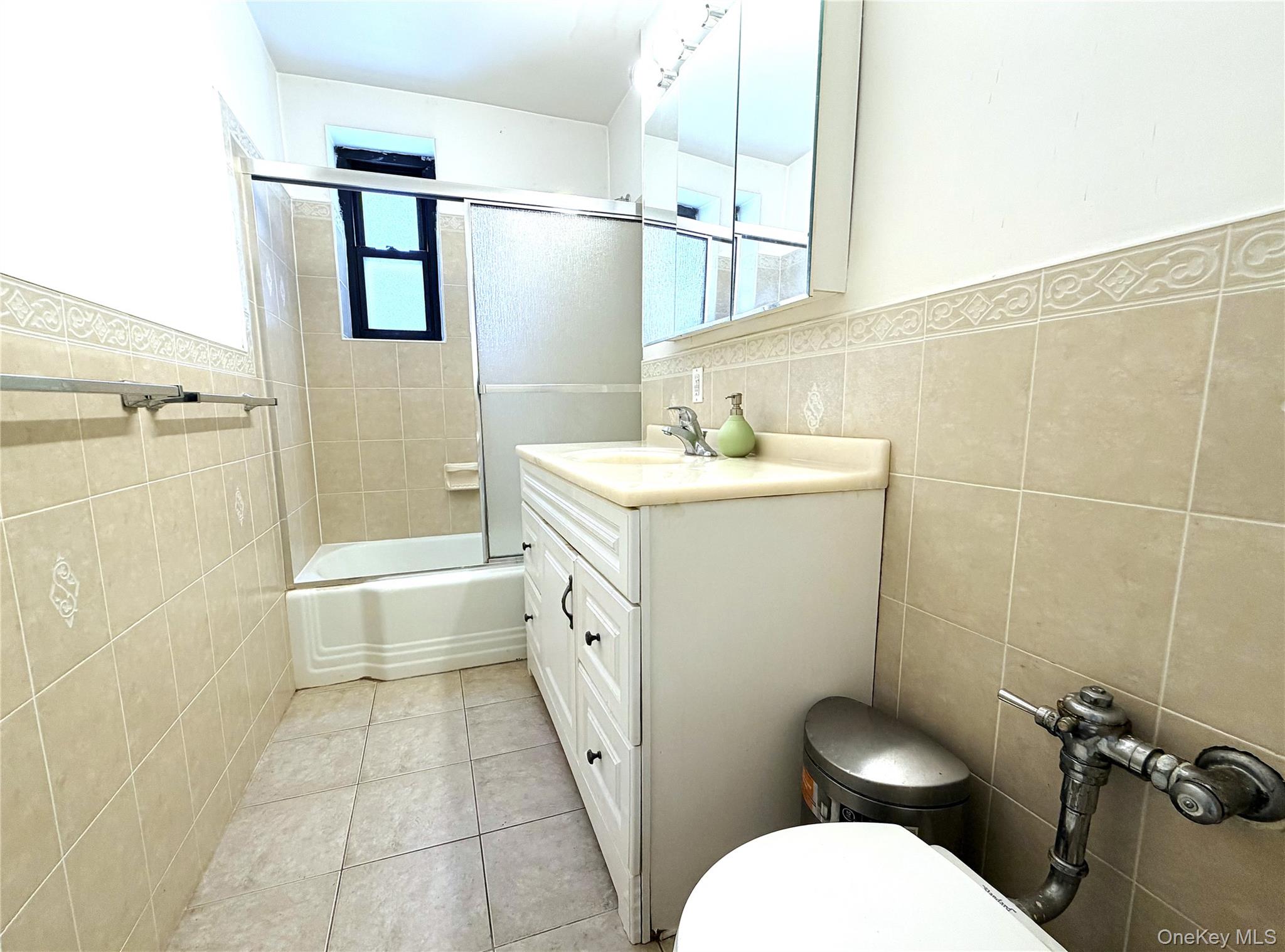 91-08 32 Avenue E107 Property Photo 5