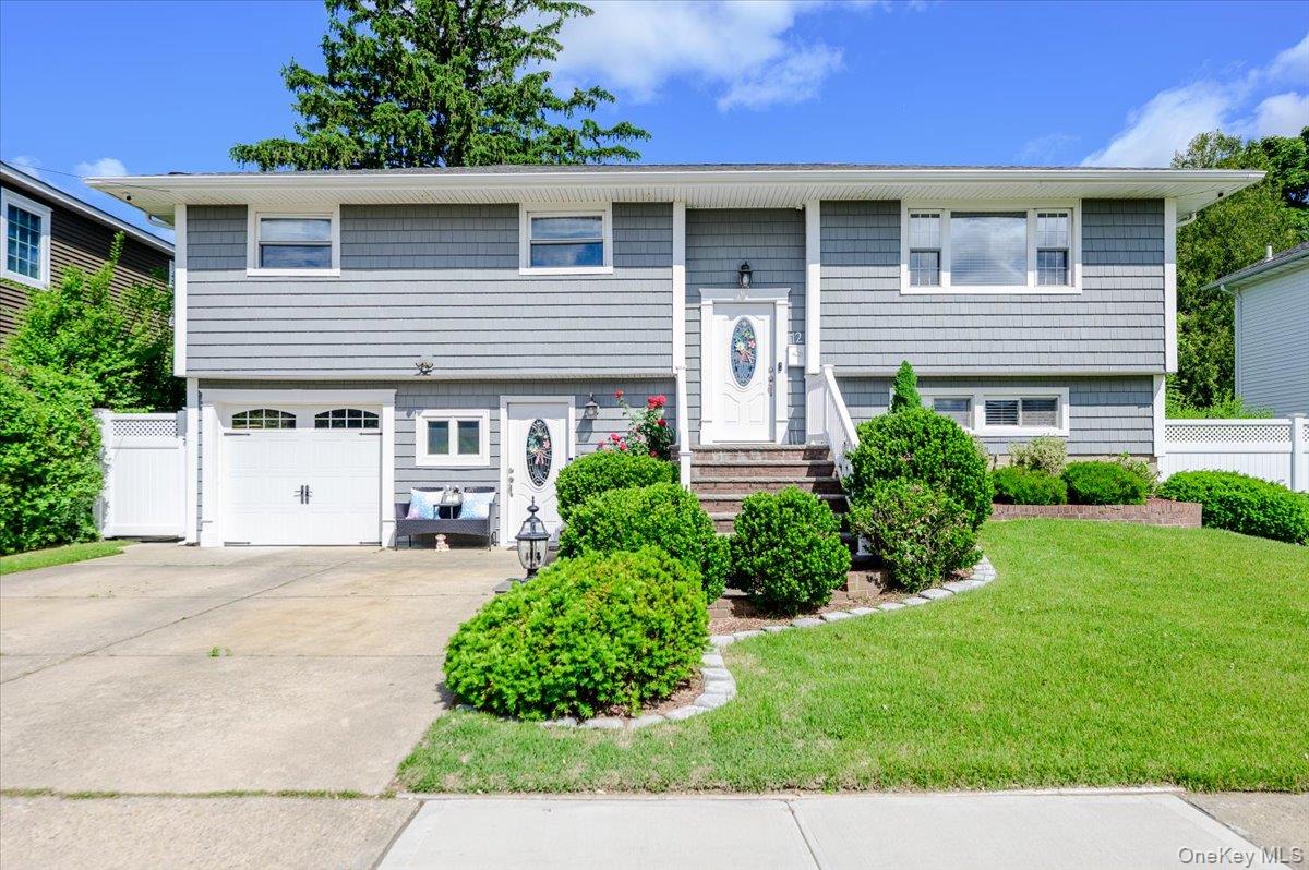12 Northern Parkway Property Photo 1