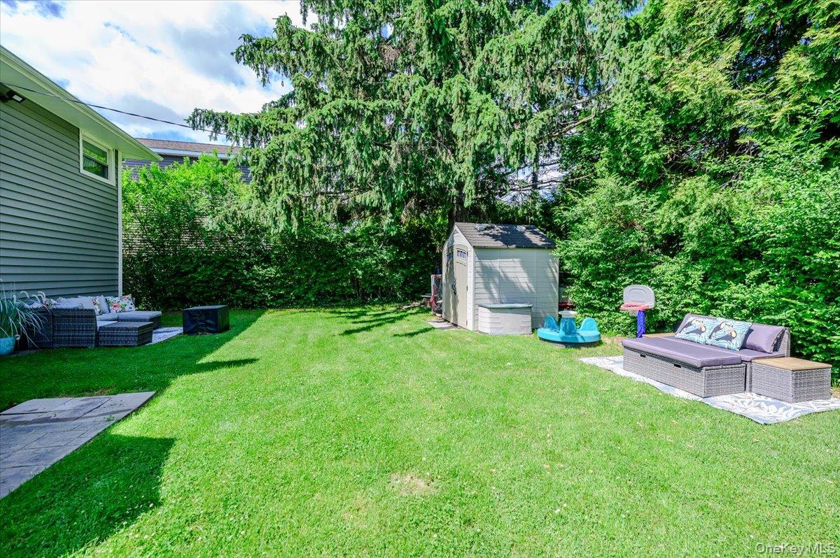 12 Northern Parkway Property Photo 24