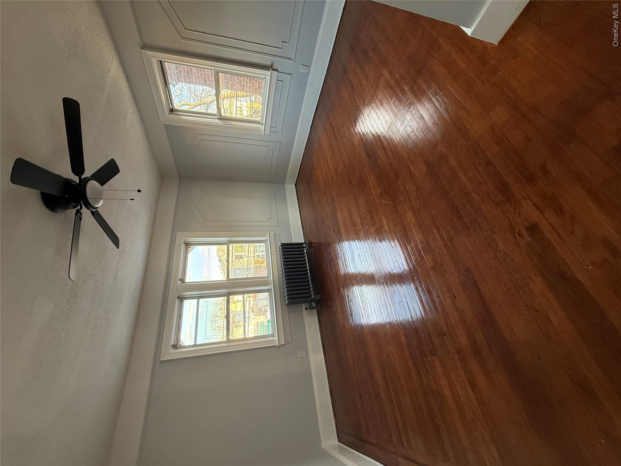11638 Lincoln Street Property Photo 8