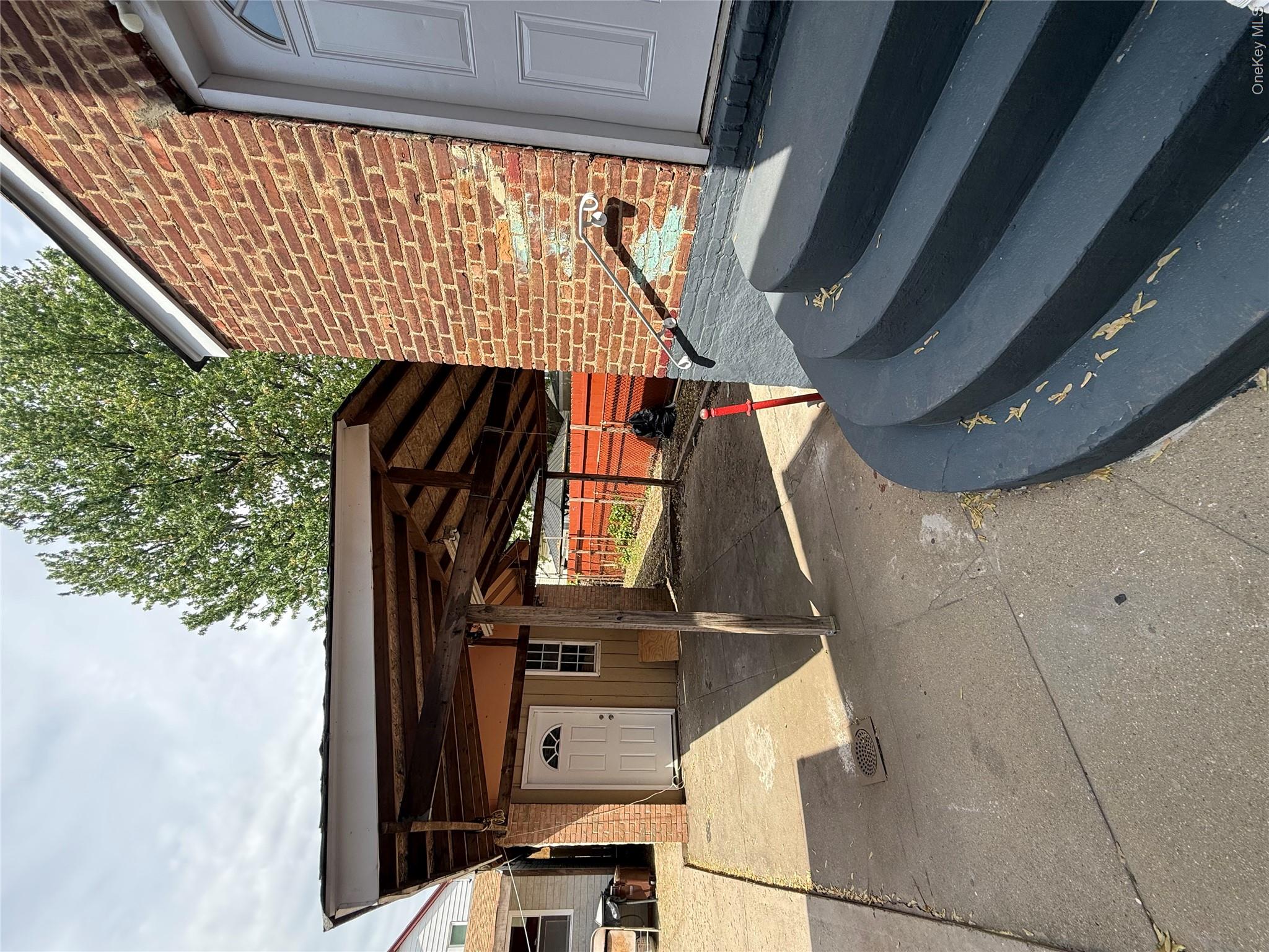 11638 Lincoln Street Property Photo 15