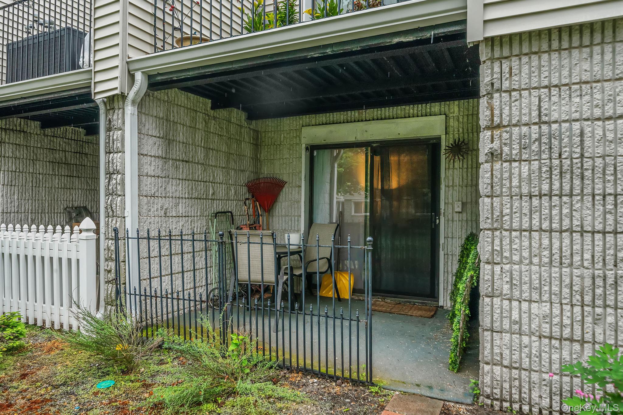 38 Richmond Boulevard 1b Property Photo 3