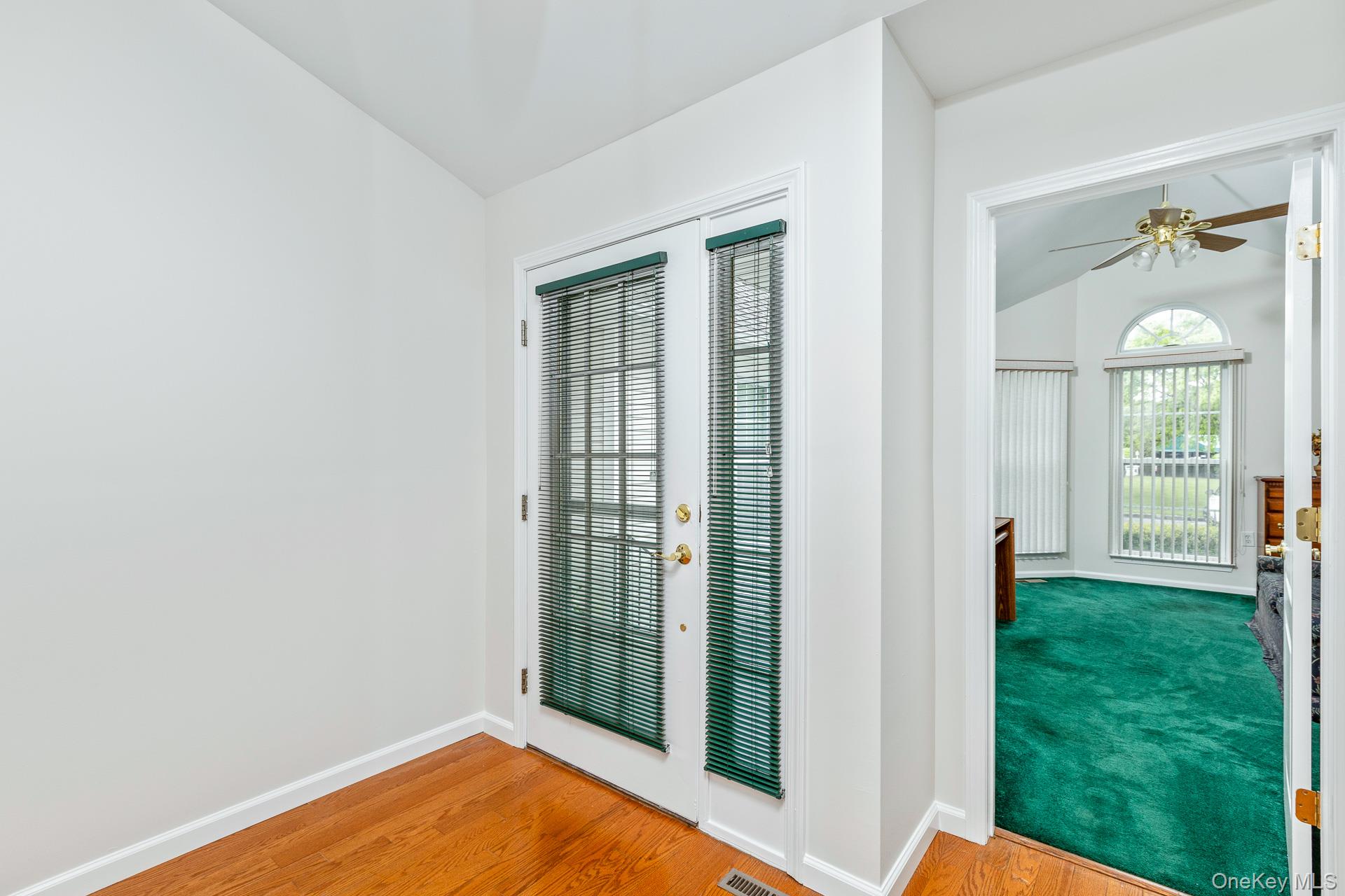 2105 Nicole Drive Property Photo 4