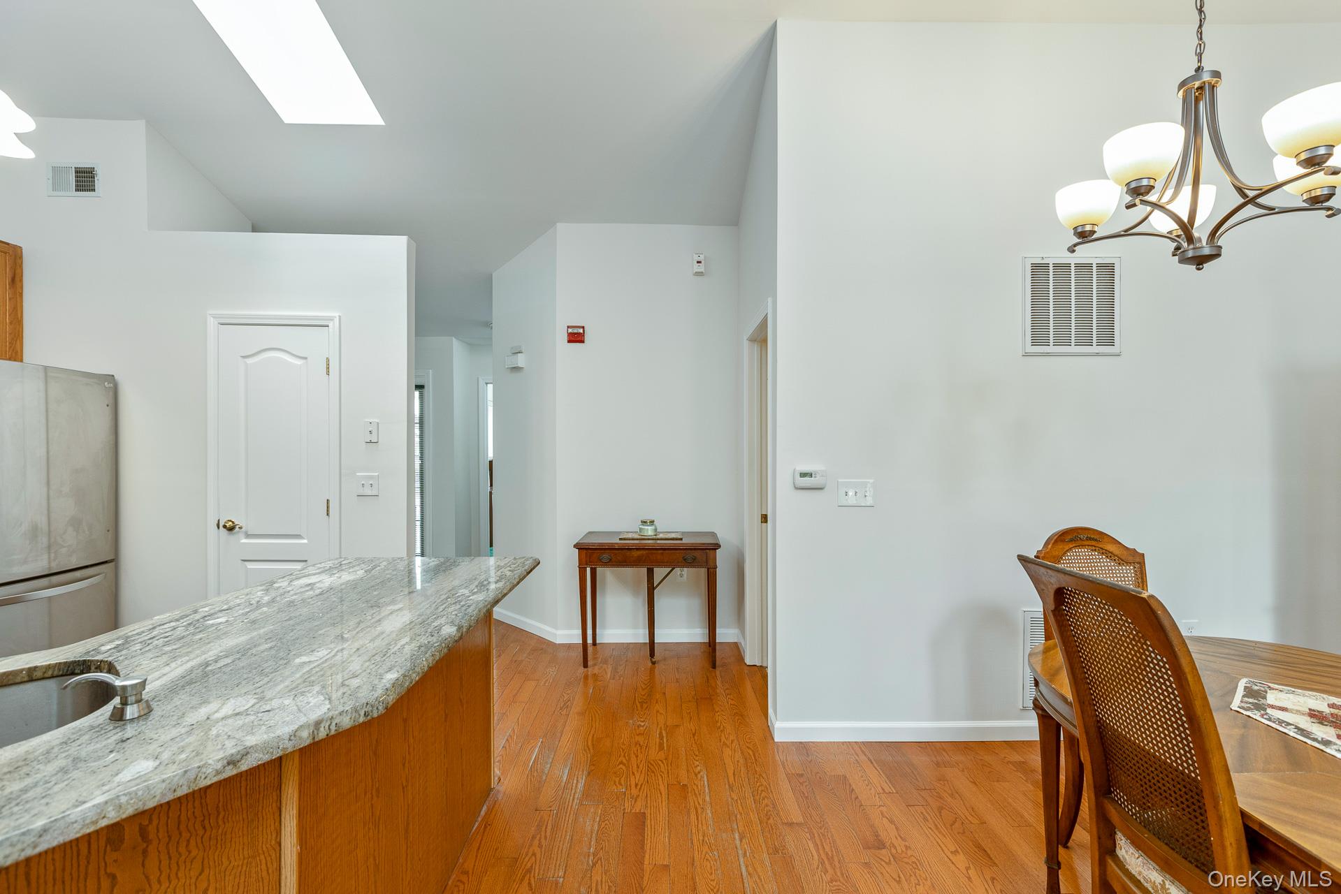 2105 Nicole Drive Property Photo 8