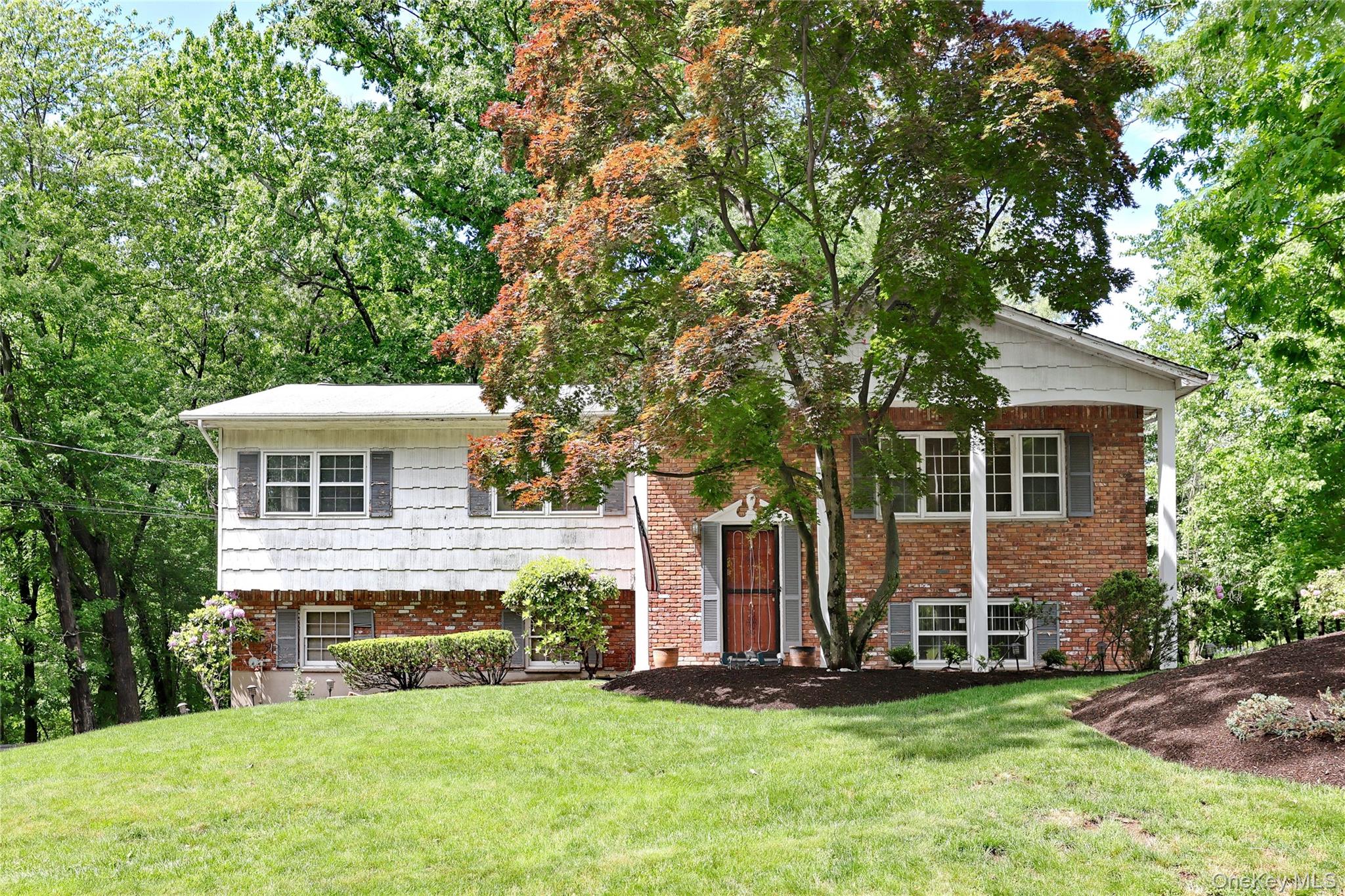 22 Sterling Road Property Photo 1