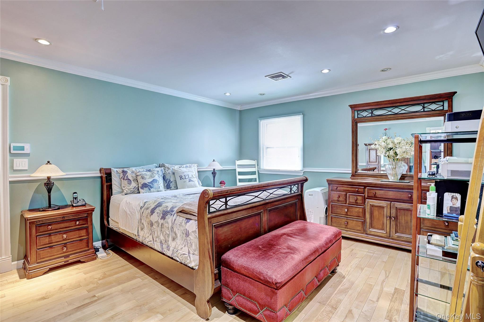 22 Sterling Road Property Photo 9