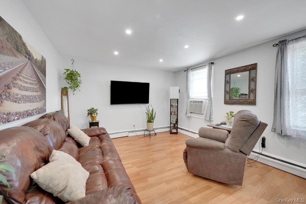 144 Beekman Avenue Property Photo 14